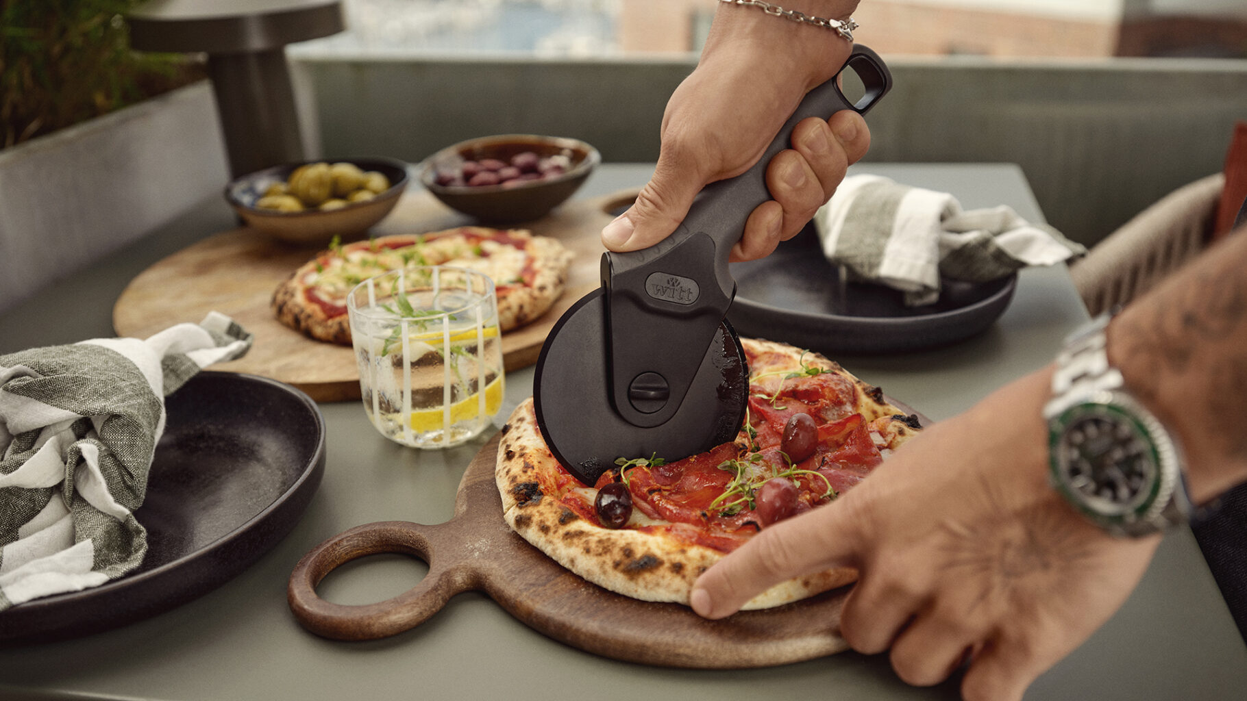 Witt Piccolo Rotante baker ekte pizza på terrassen 1 Witt Piccolo Rotante baker ekte pizza på terrassen 1