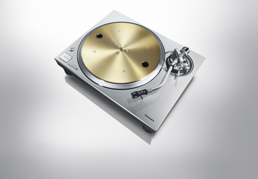 Direct Drive Turntable System SL 1300G 01
