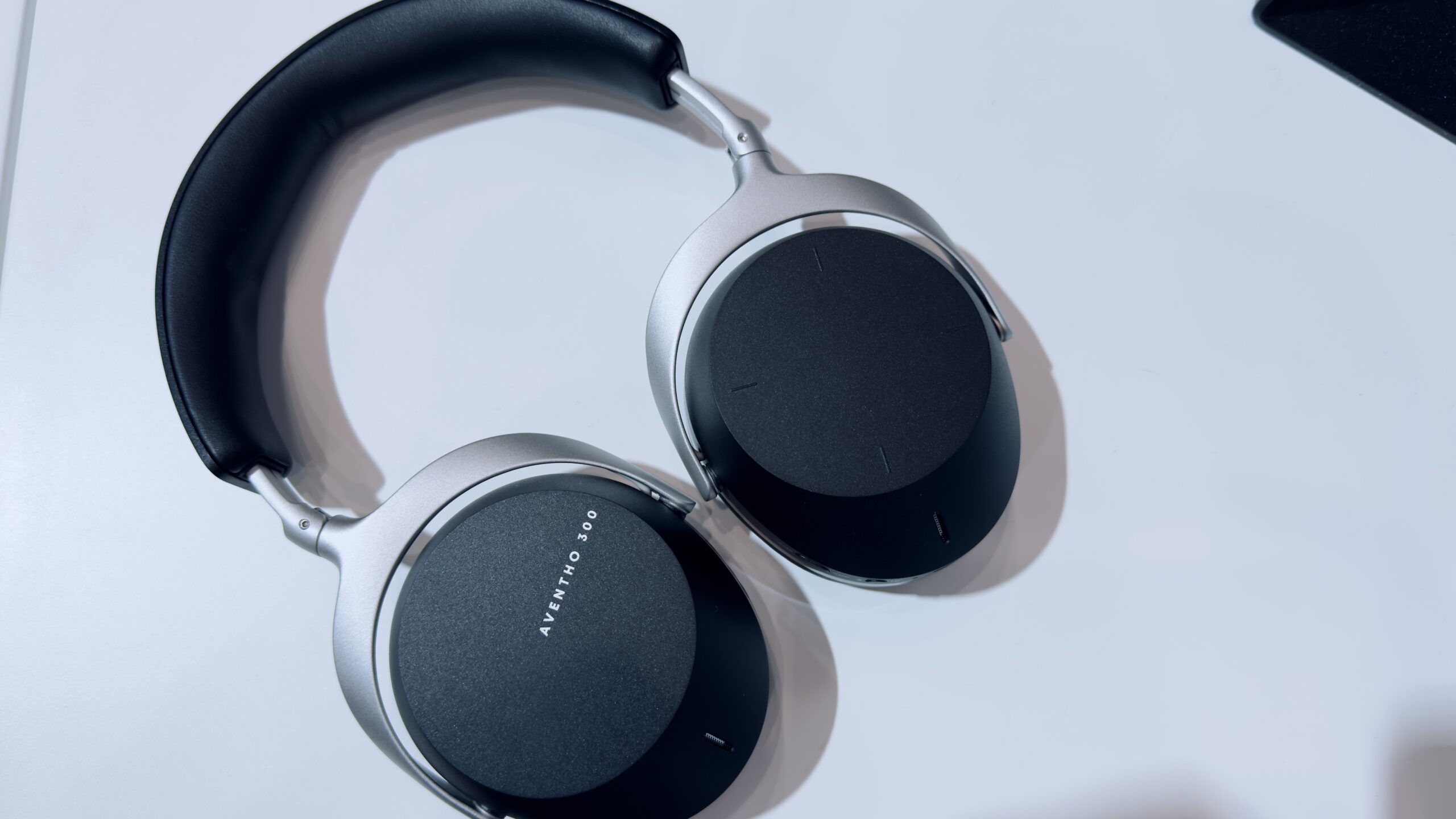 Beyerdynamic Aventho 300 2 IMG 1260 scaled