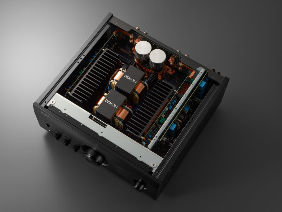 Intergreret Denon PMA-3000NE 2 Low Denon PMA 3000NE Studio Photography 1 1