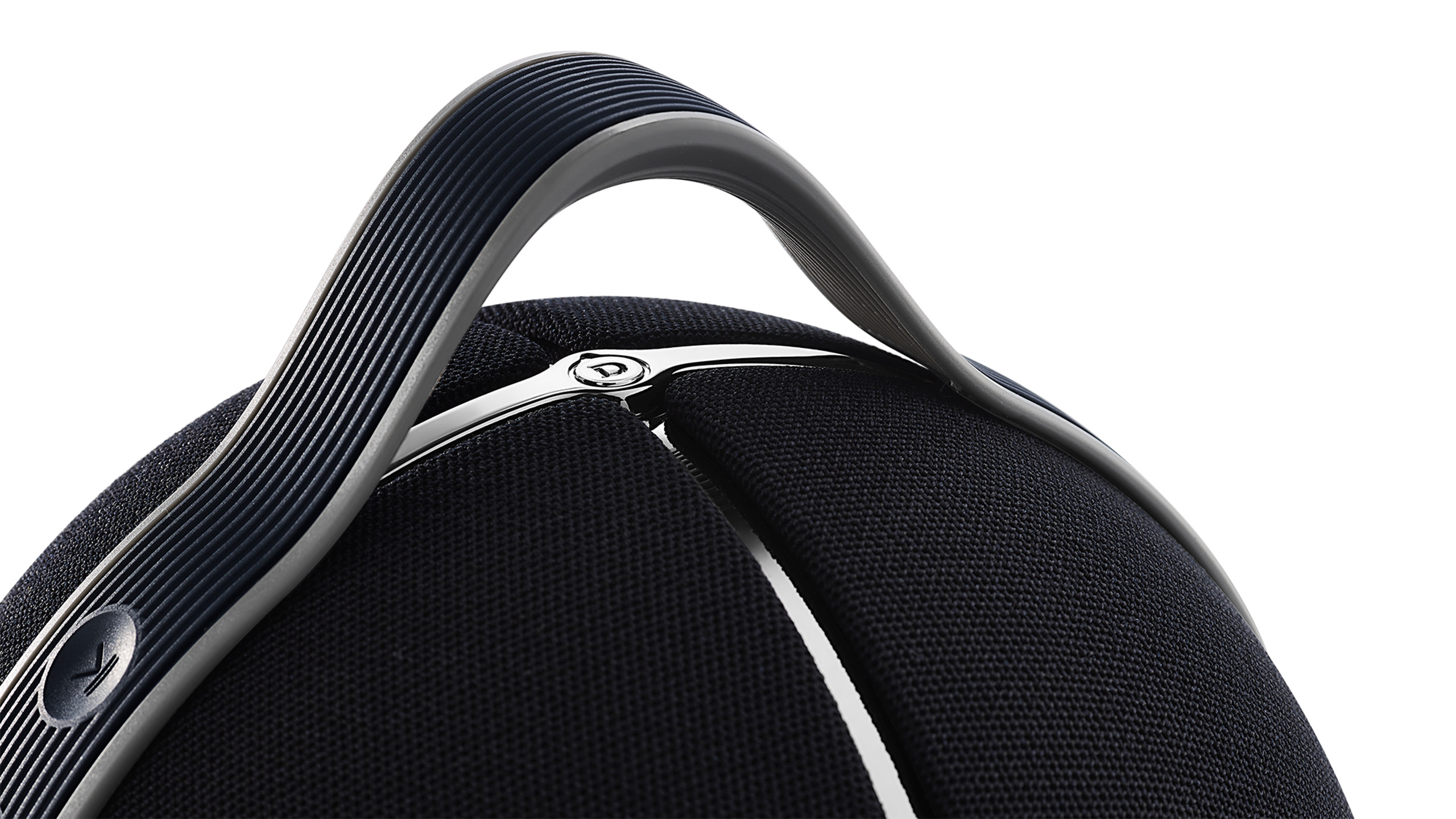 RJ278 Devialet Mania Packshots Deep Black 07