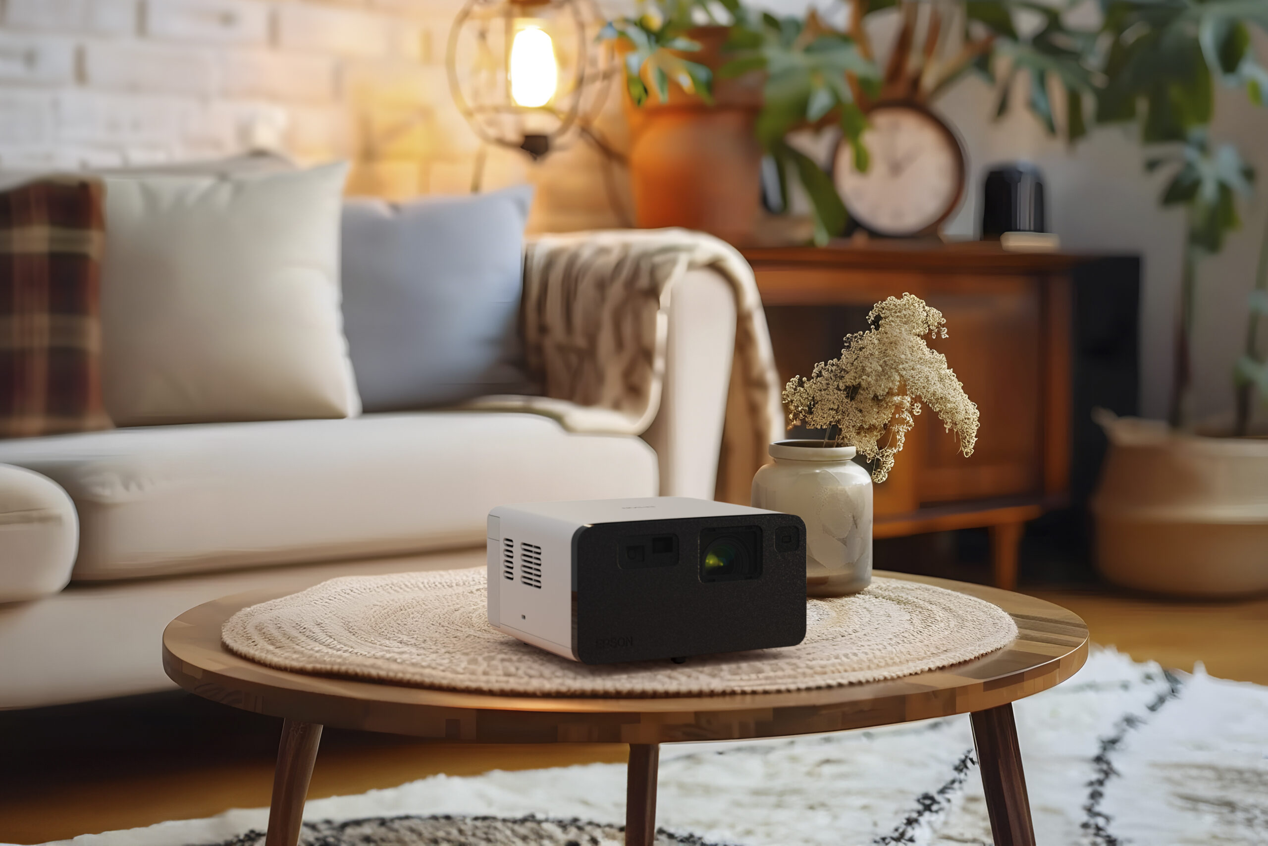 Epson lancerer nye mini-laserprojektorer med Google TV 2 scene image 20240719 scaled