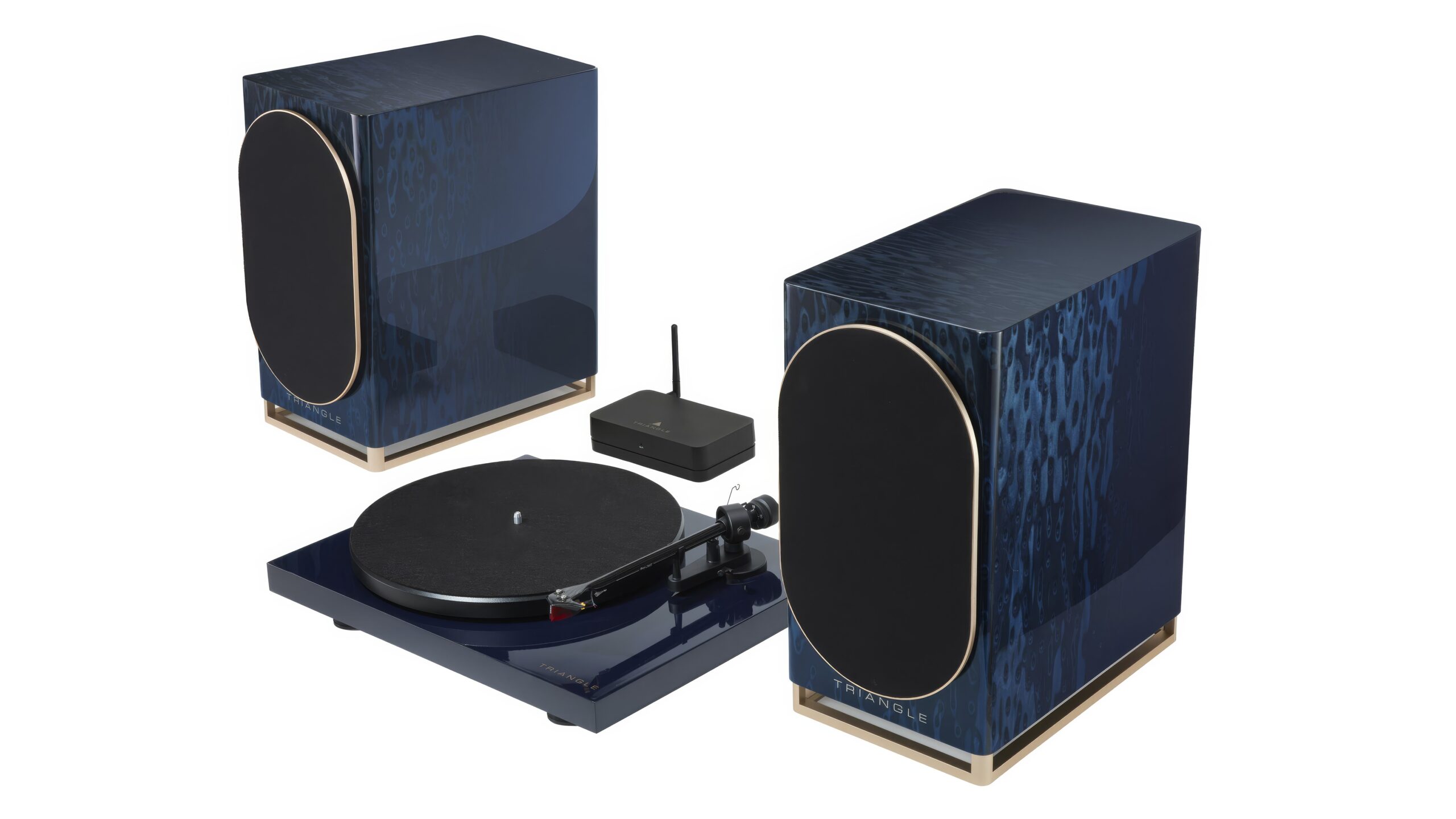 Triangle Lunar 3: Pladespiller med Pro-ject-gener 1 Triangle Lunar 3 og Triangle Capella