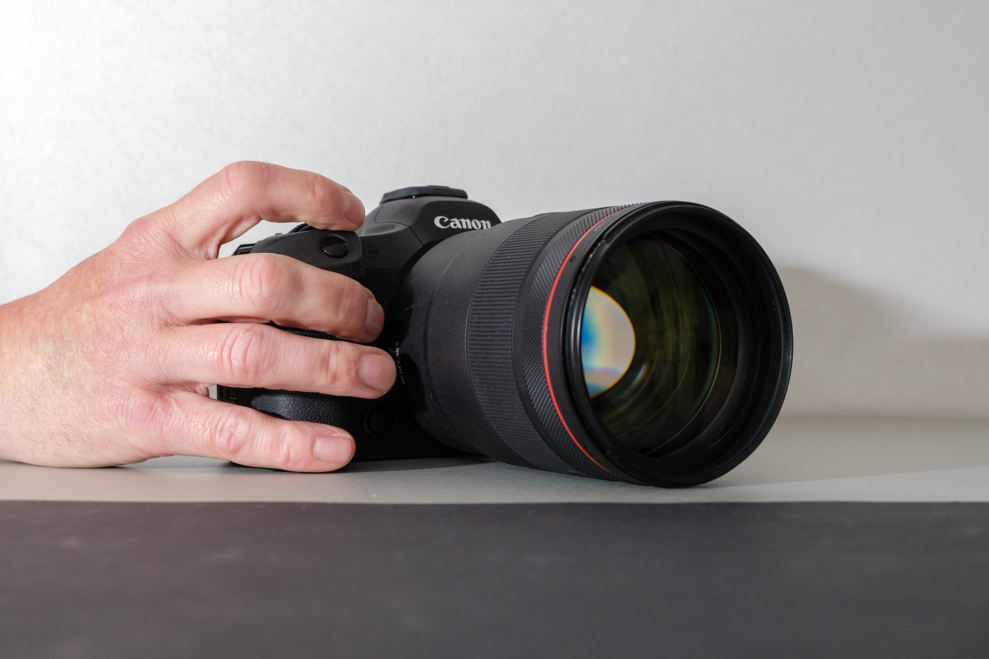 Canon EOS R5 Mark II 11 Canon EOS R5 Mark II 2 1