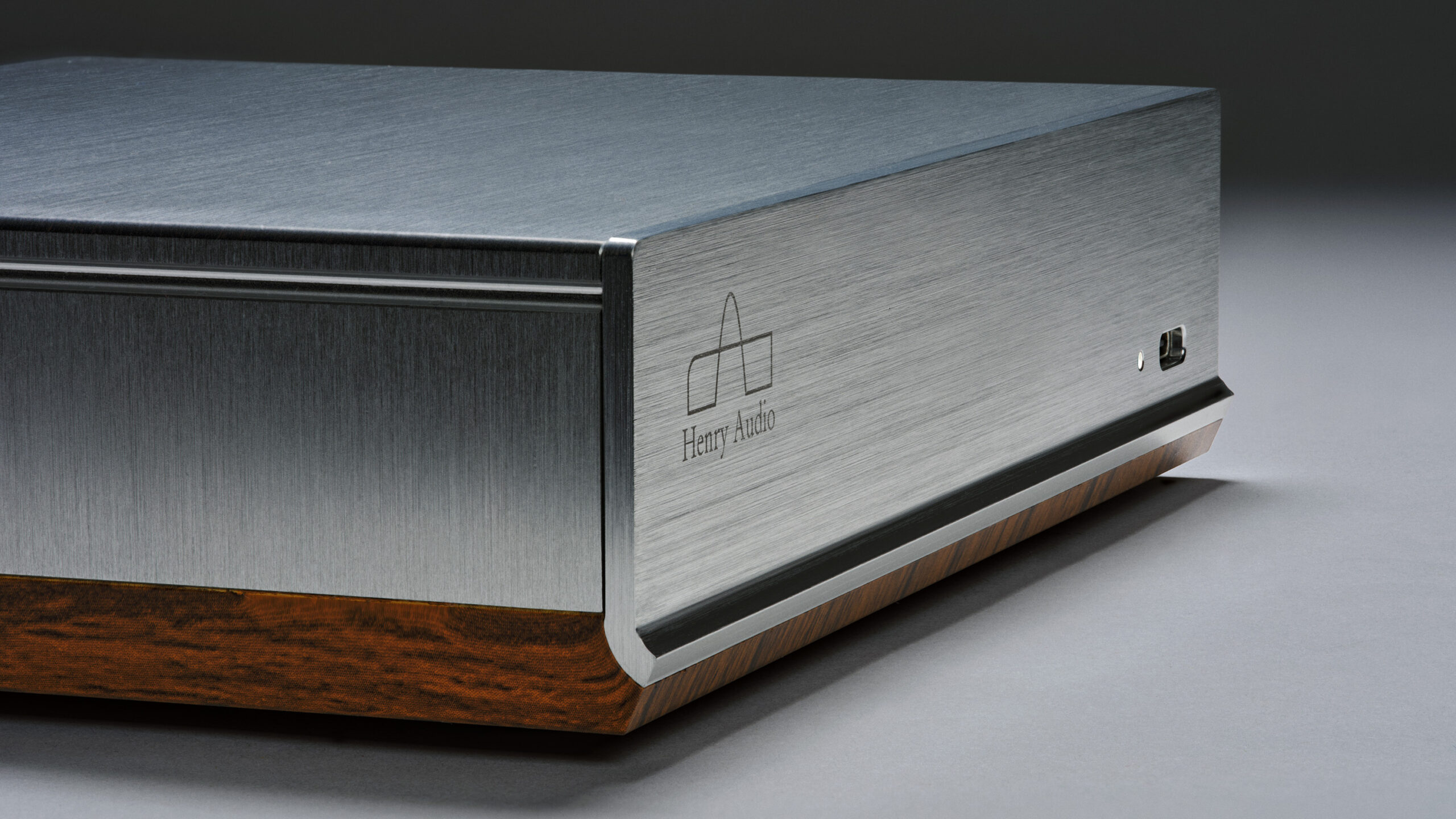 Henry Audio DA 256: Med æstetikken for øje 3 Henry Audio DA 256 det 2 scaled