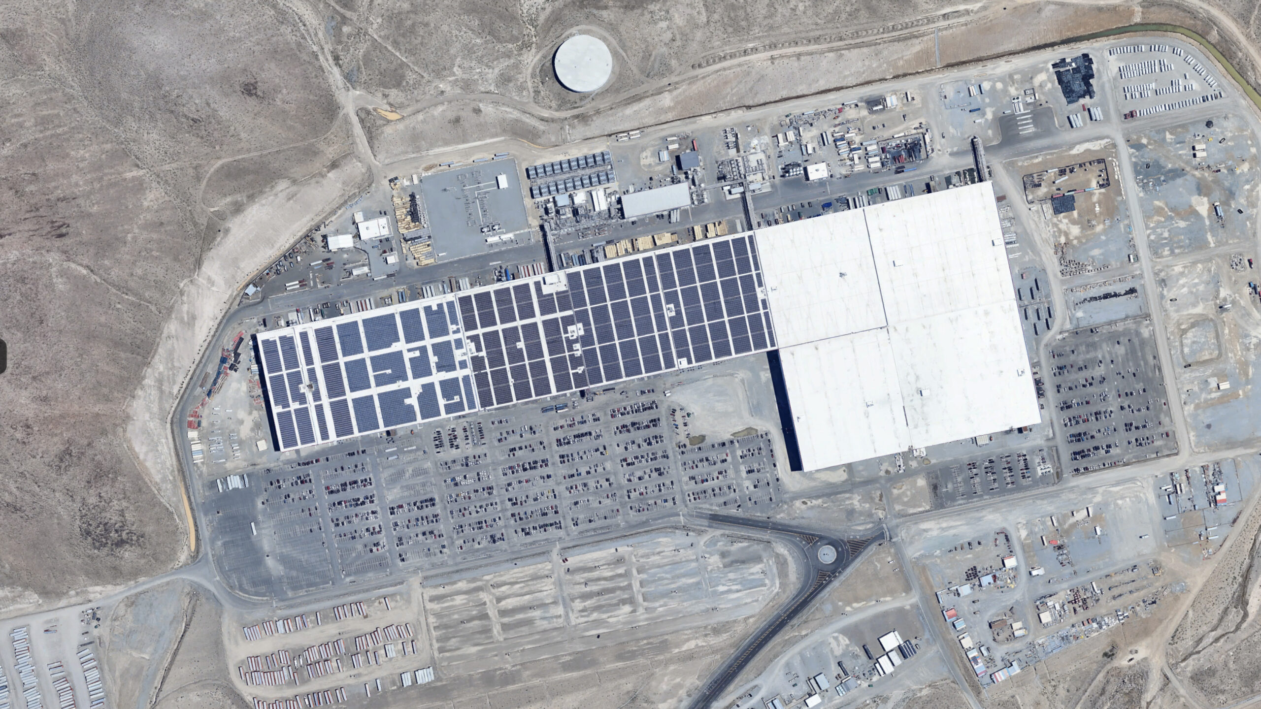 Bedre Tesla-batterier i 2026: Silicium og tørre katoder 1 Tesla Giga Nevada - Google Earth