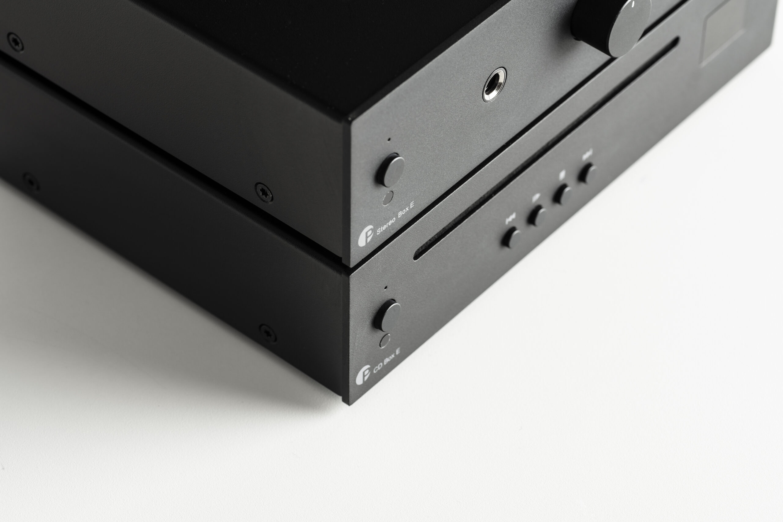 Pro-Ject Stereo Box E-forstærker 3 Stereo Set E CD detail 1 scaled
