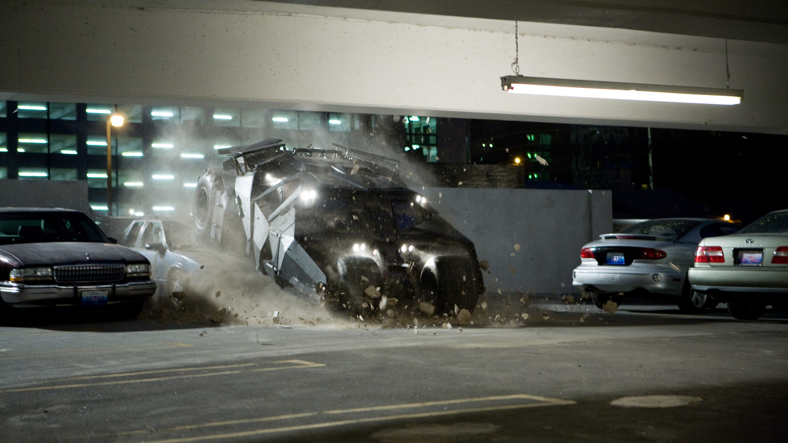Batmobilen fra Dark Knight-trilogien: Nu kan du købe din egen 1 Tumbler Batmobile Dark Knight - DK-10600