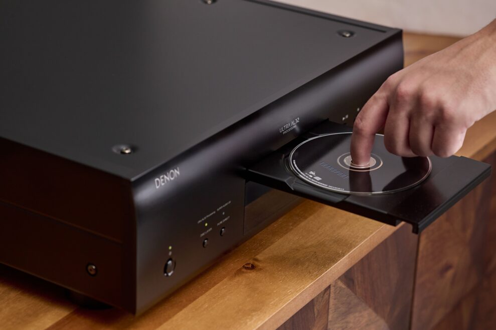 Denon DCD-3000NE CD-afspiller 2 High Denon DCD 3000NE In situ Images 2