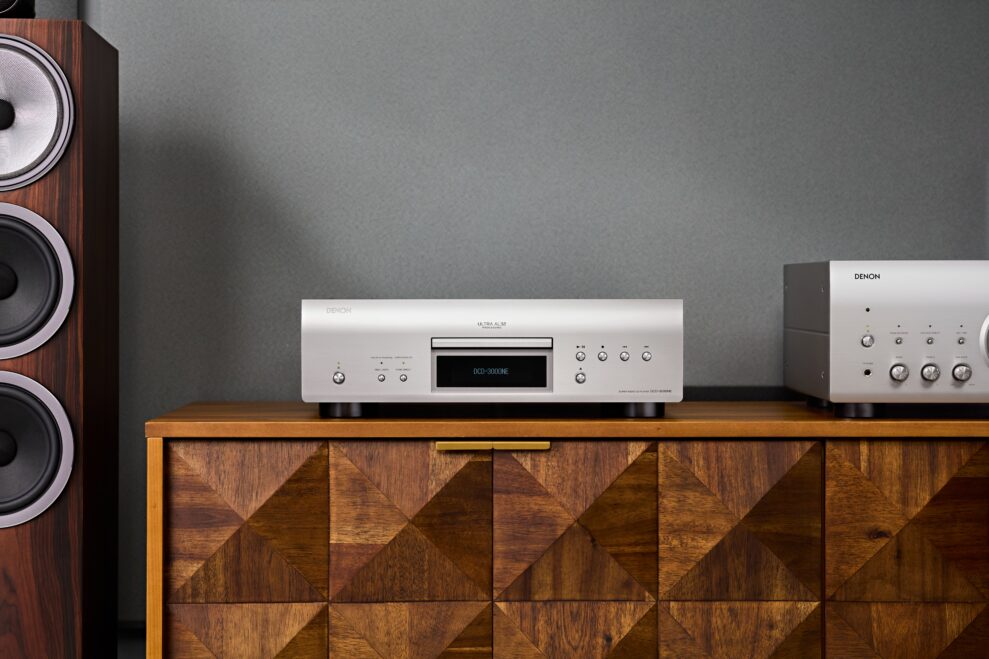 Denon DCD-3000NE CD-afspiller 4 High Denon DCD 3000NE In situ Images 3