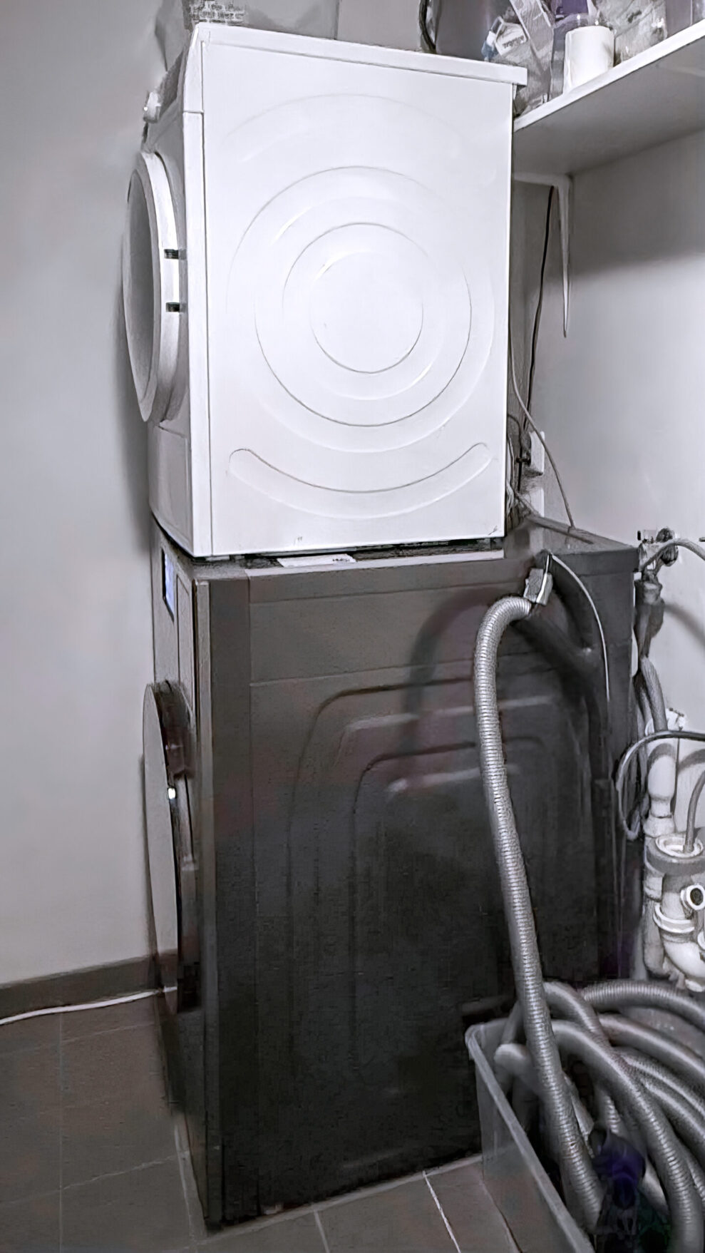 Samsung-WD8400DK-dryer-on-top-1-scaled