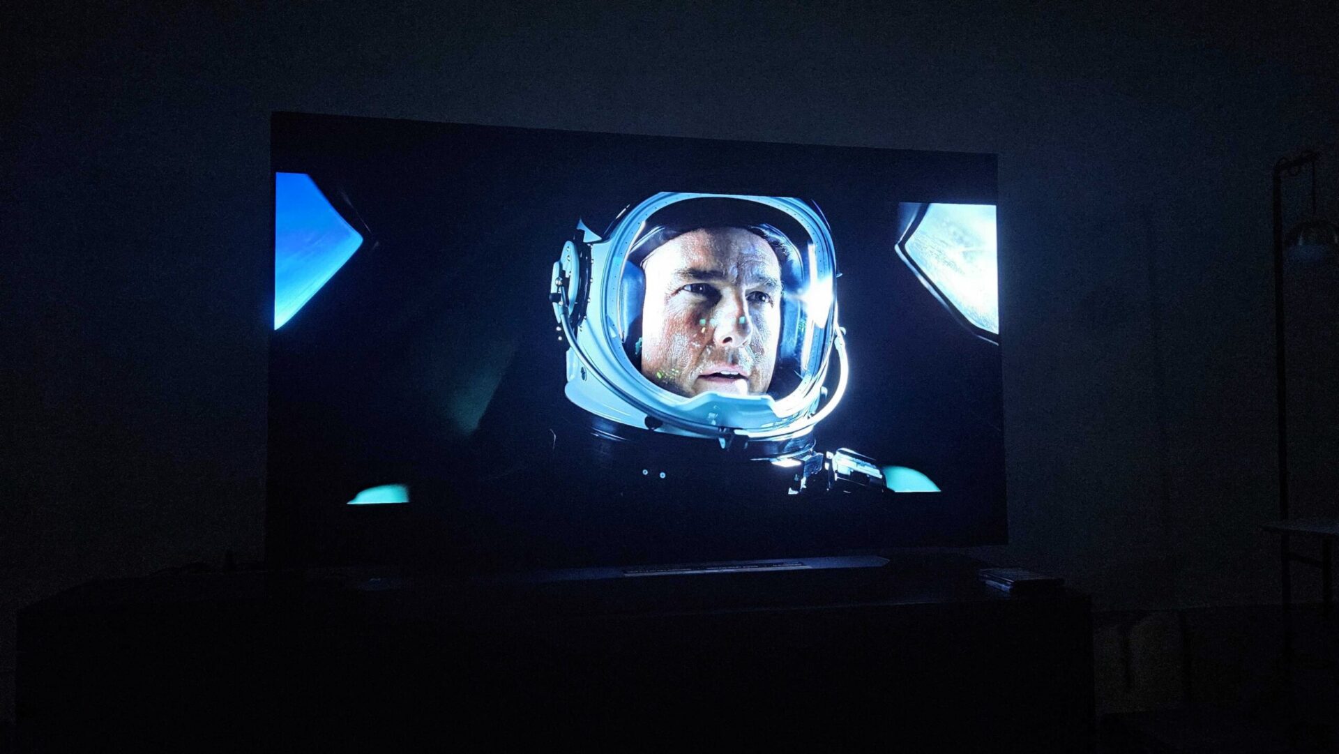 Smugkig på Samsung S95F OLED TV