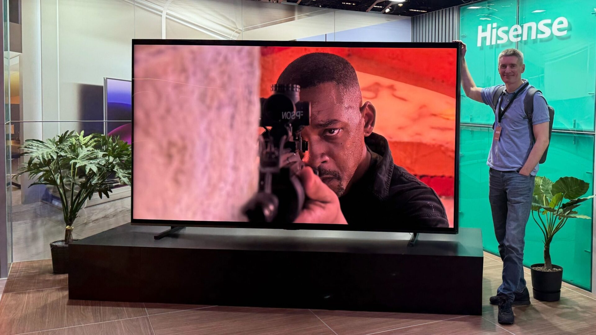 Hisense debuterer i Elgiganten – med TV på op til 116 tommer
