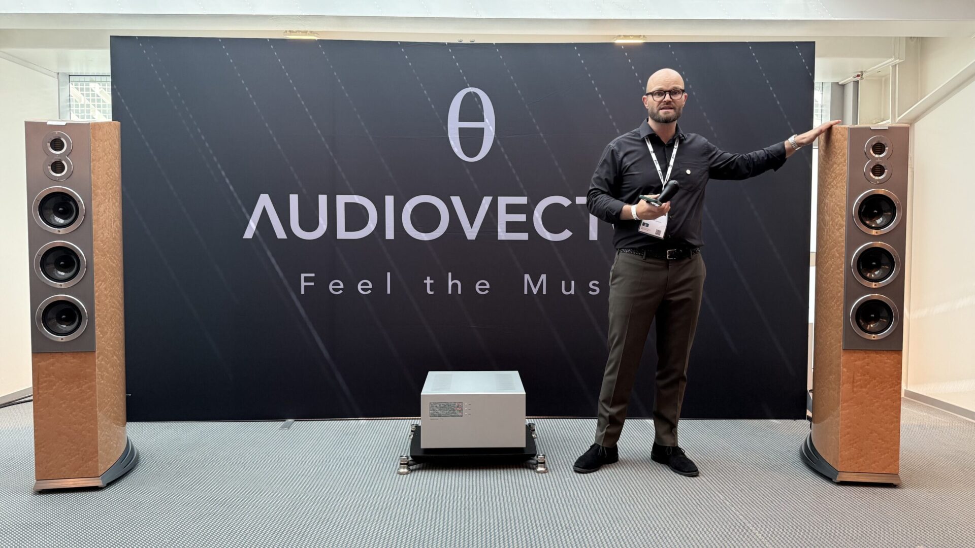 High-end 2025: Audiovector R10 Arreté debuterer