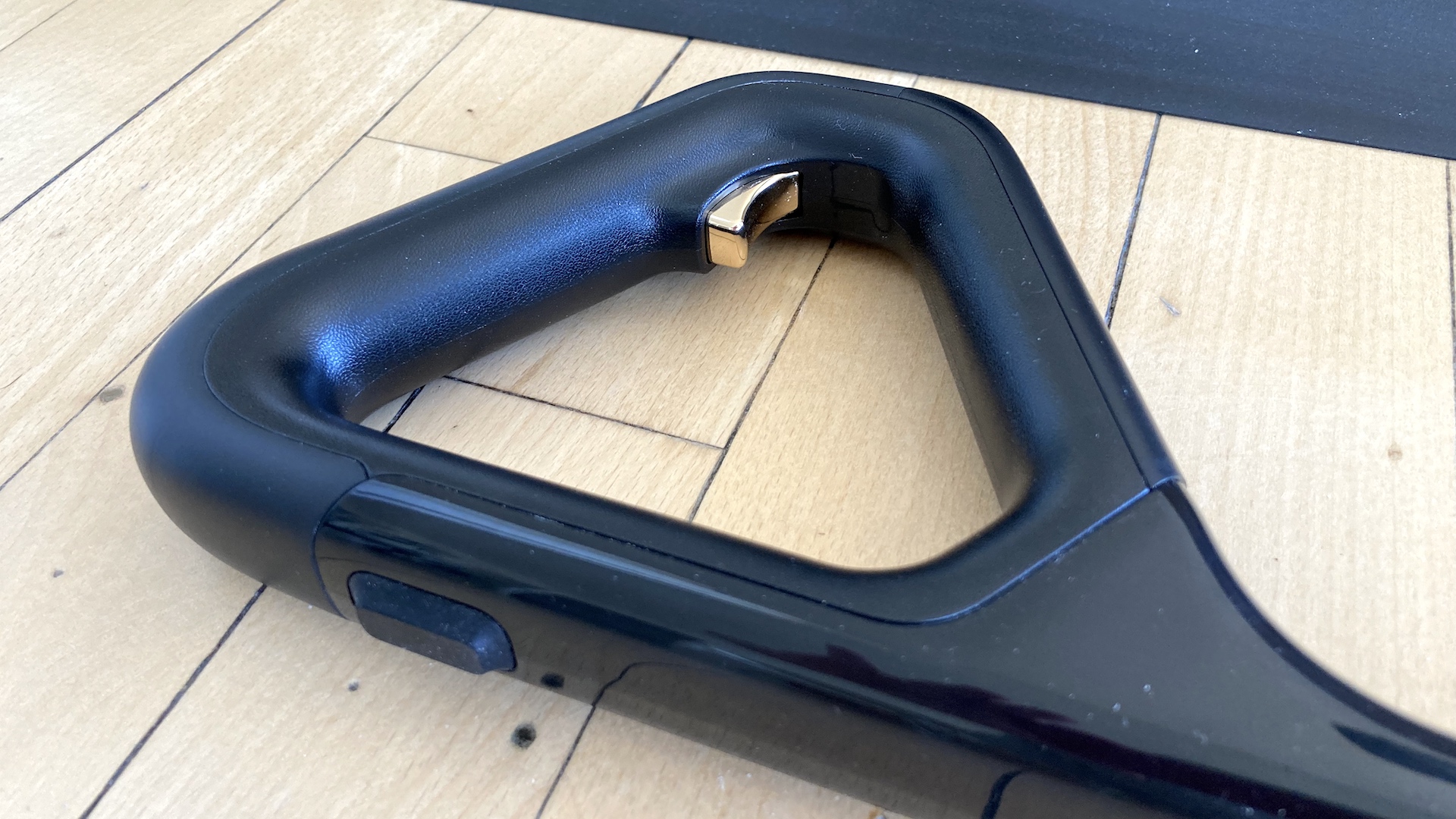 Mova X4 Pro 9 Mova X4 Pro handle
