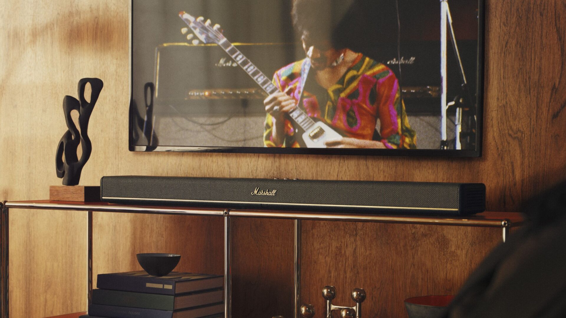Marshall lancerer Heston 120: Rock’n’roll soundbar til dit TV