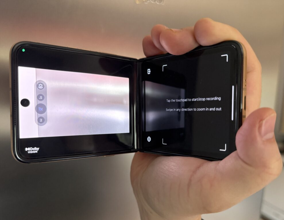 Motorola Razr 60 Ultra 6 moto razr 60 camcorder web