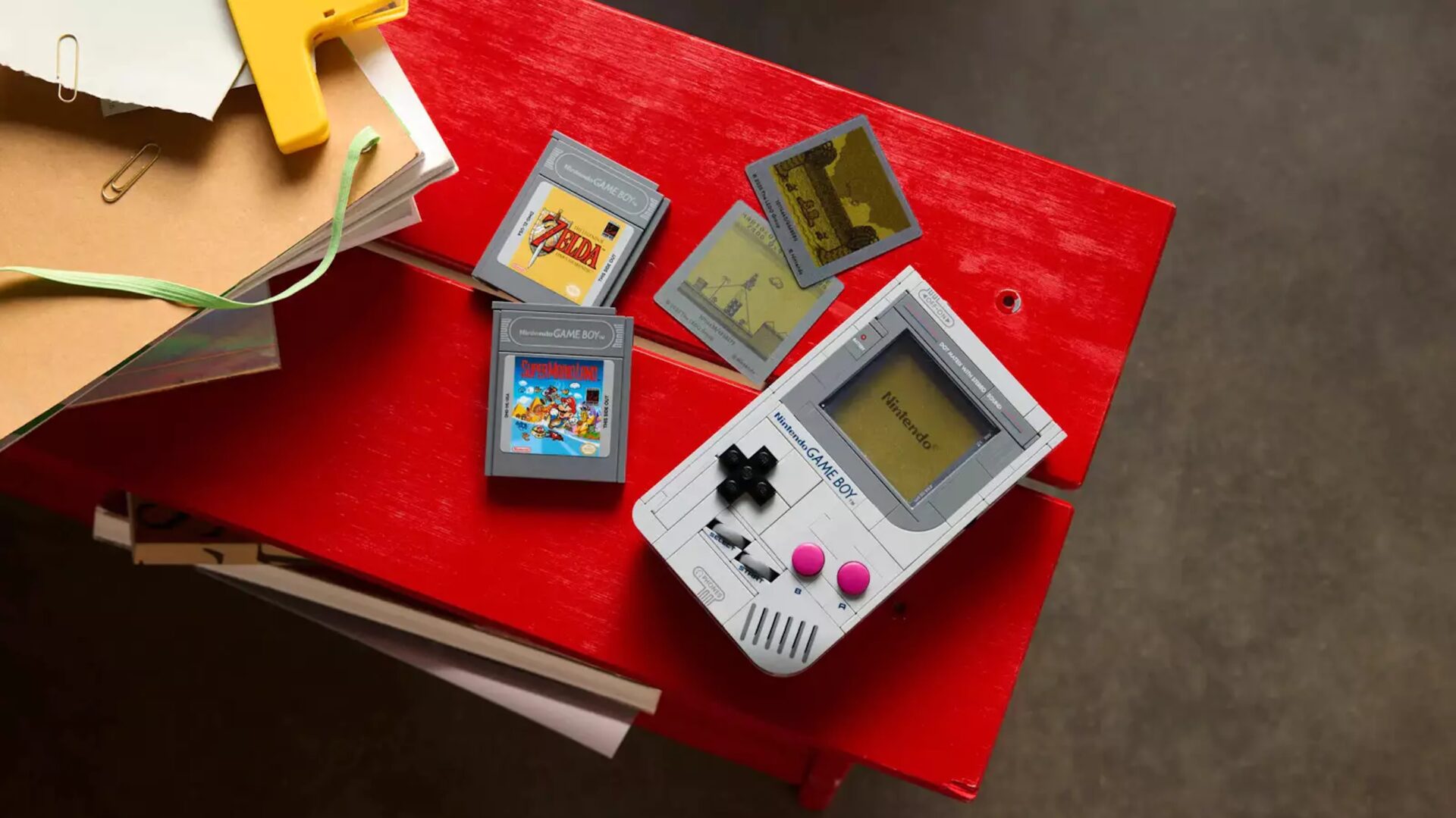 Lego-version af Game Boy klar til forudbestilling