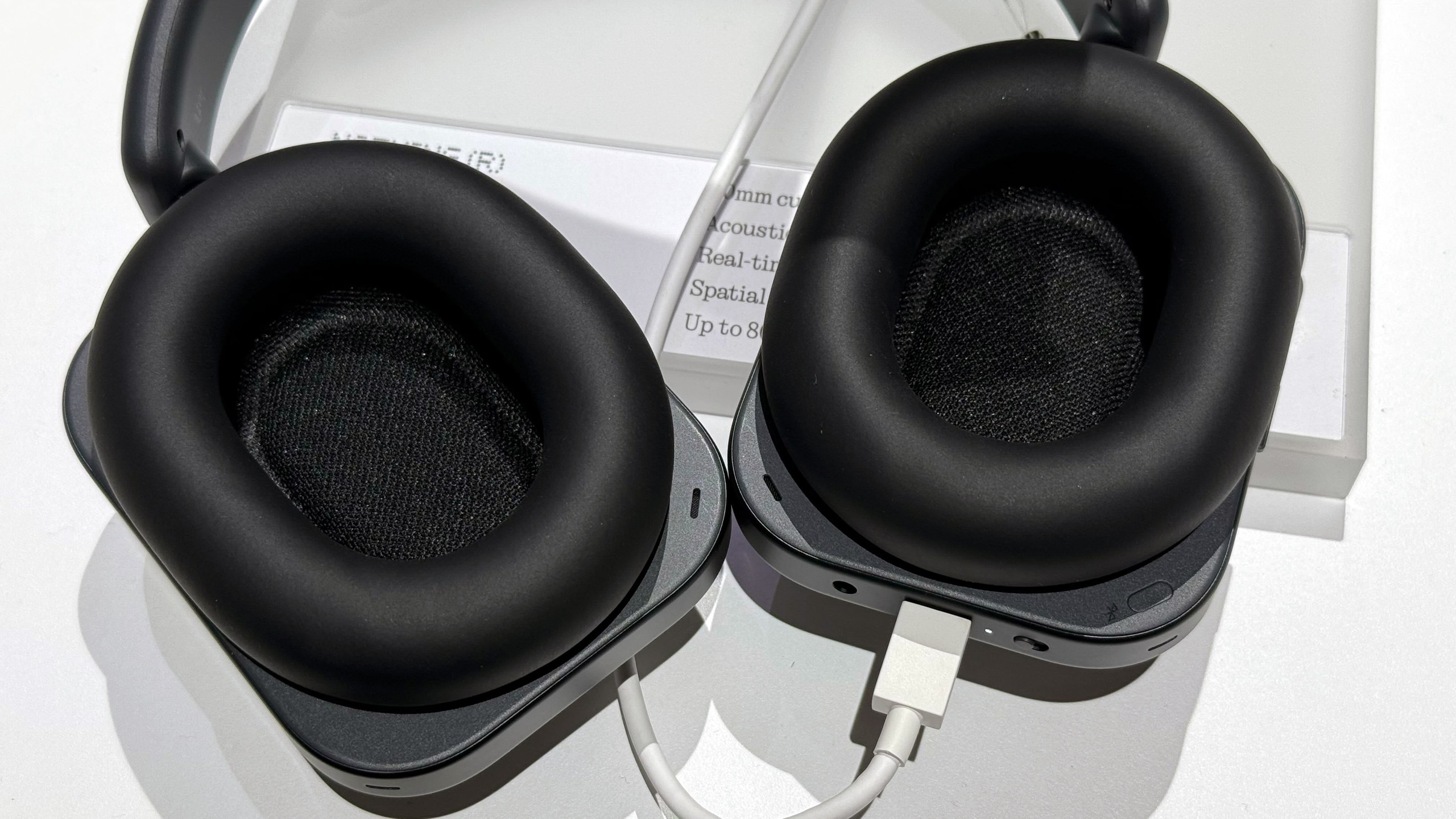 Nothing Headphone (1) er over-ear ANC-hodetelefoner 2