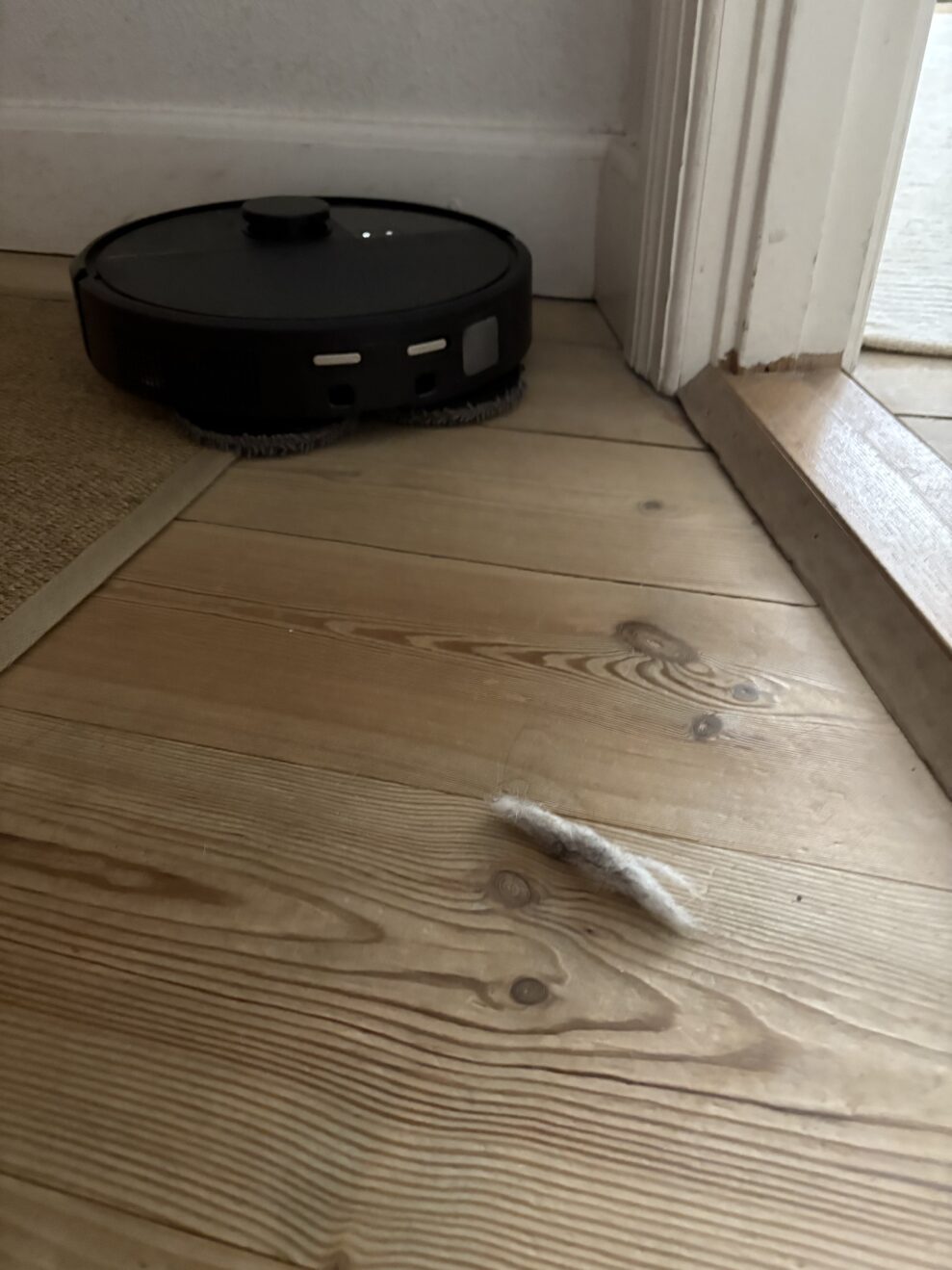 Roomba Plus 505 combo 01