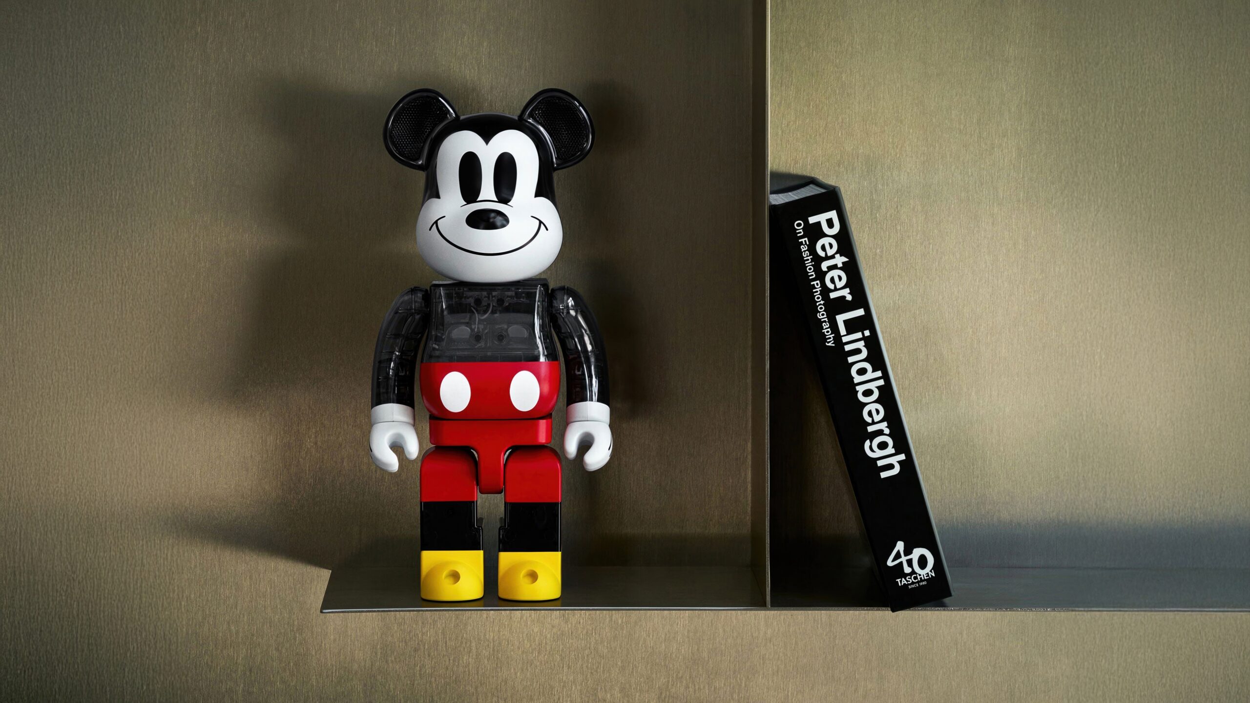 Bearbrick Audio Mickey Mouse_shelf