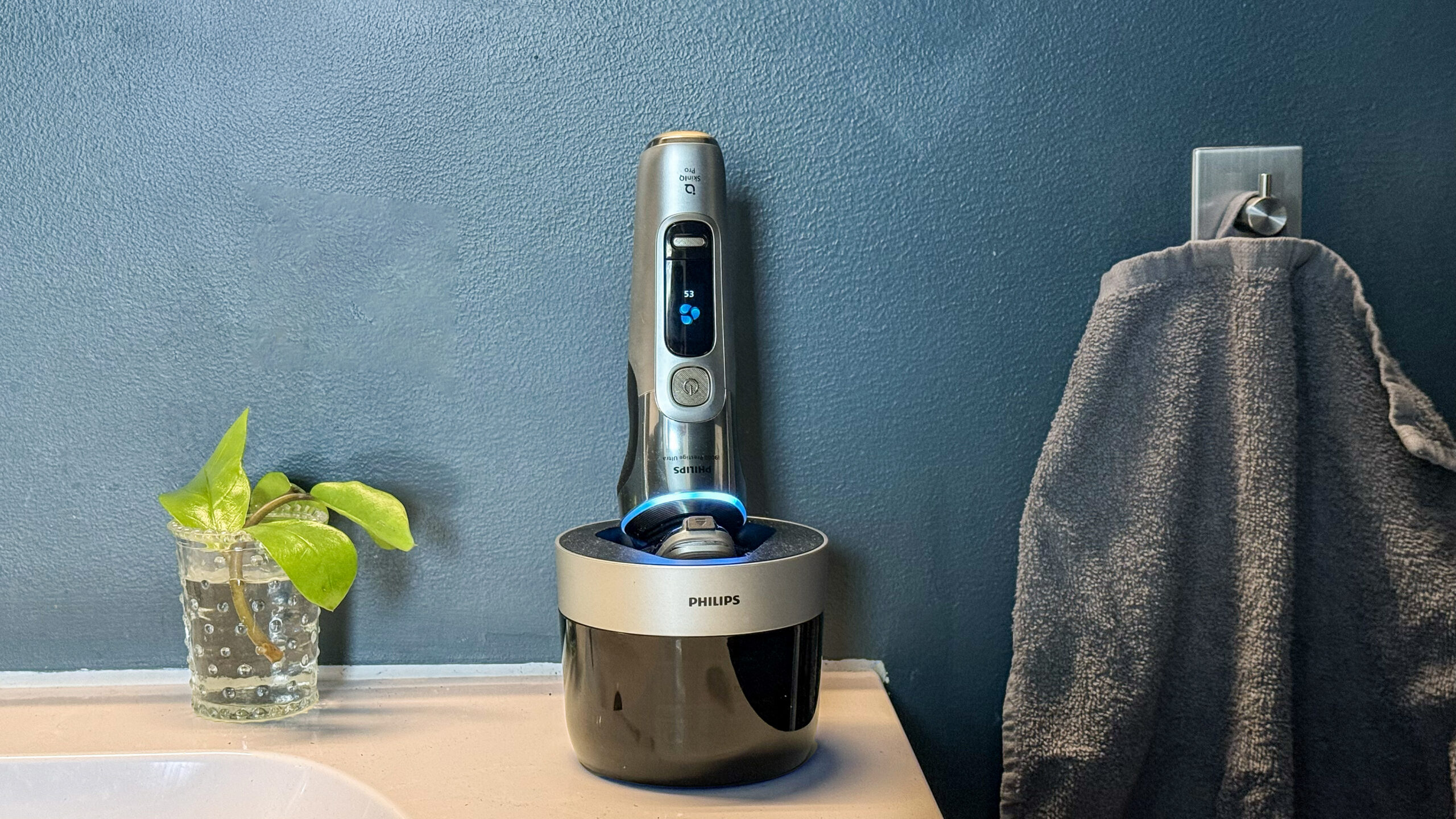 Philips i9000 Prestige Ultra lifestyle GeirNordby