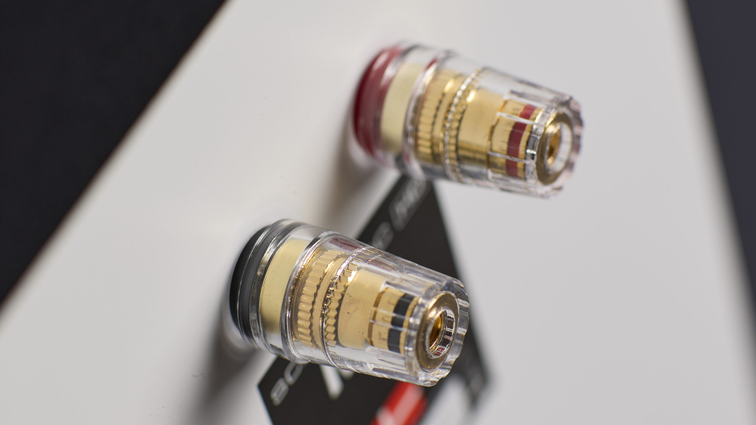 Scansonic M20.2White Closeup 05 scaled