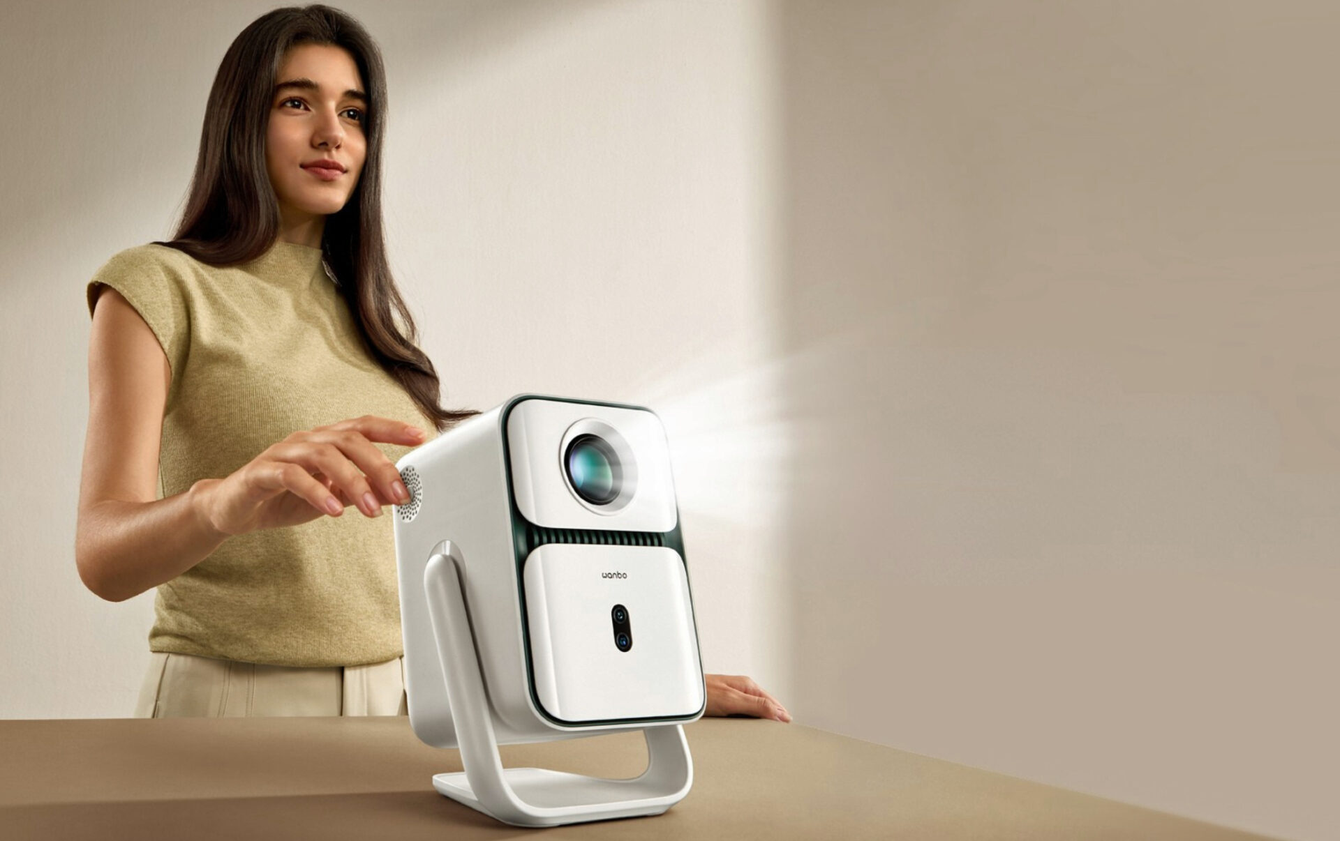 Wanbo lancerer Vali 1 og T2 Ultra: Smarte bærbare projektorer