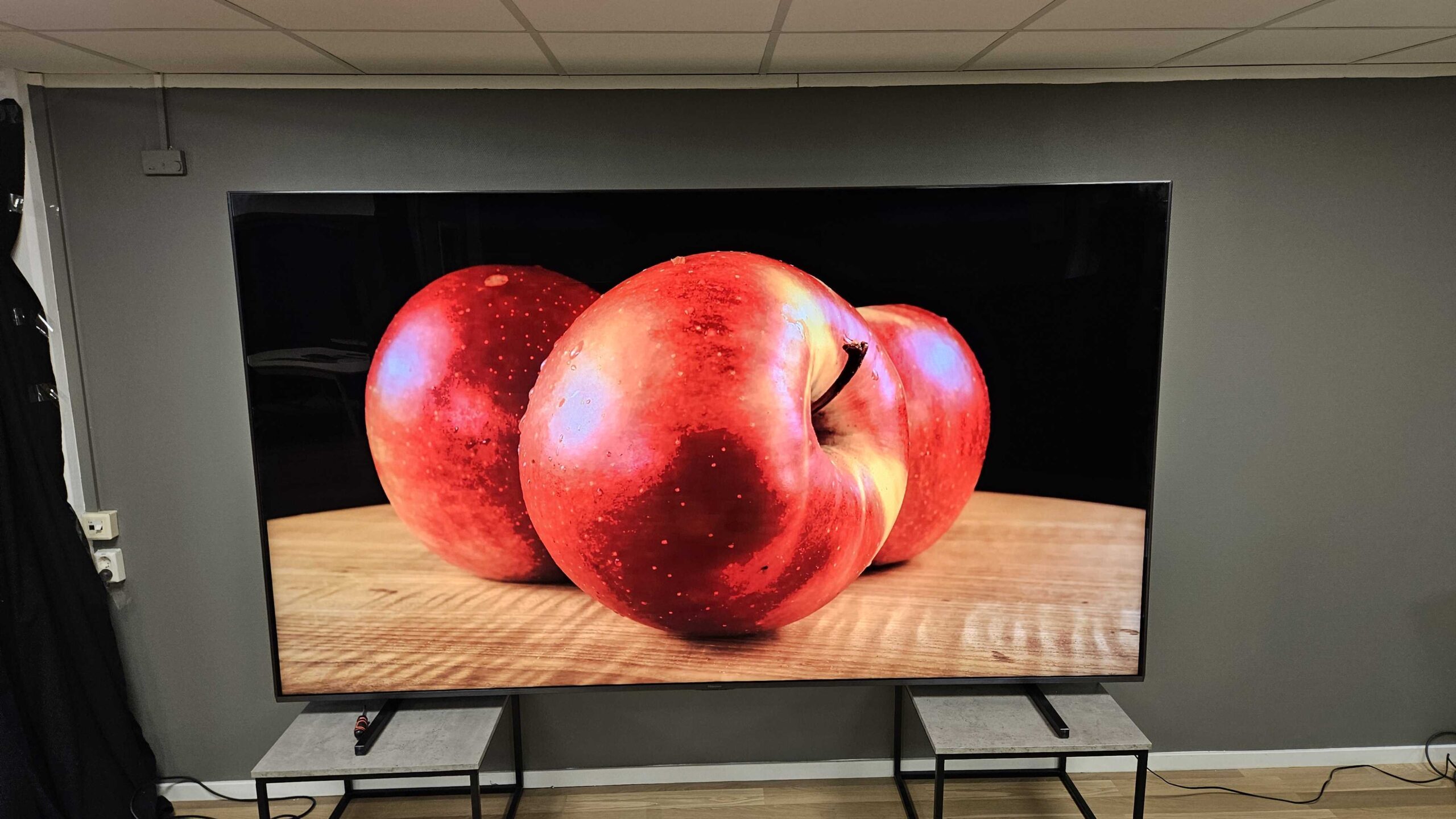 Verdens største TV på testbænken: Hisense 116UX 3 20250911 110110 scaled