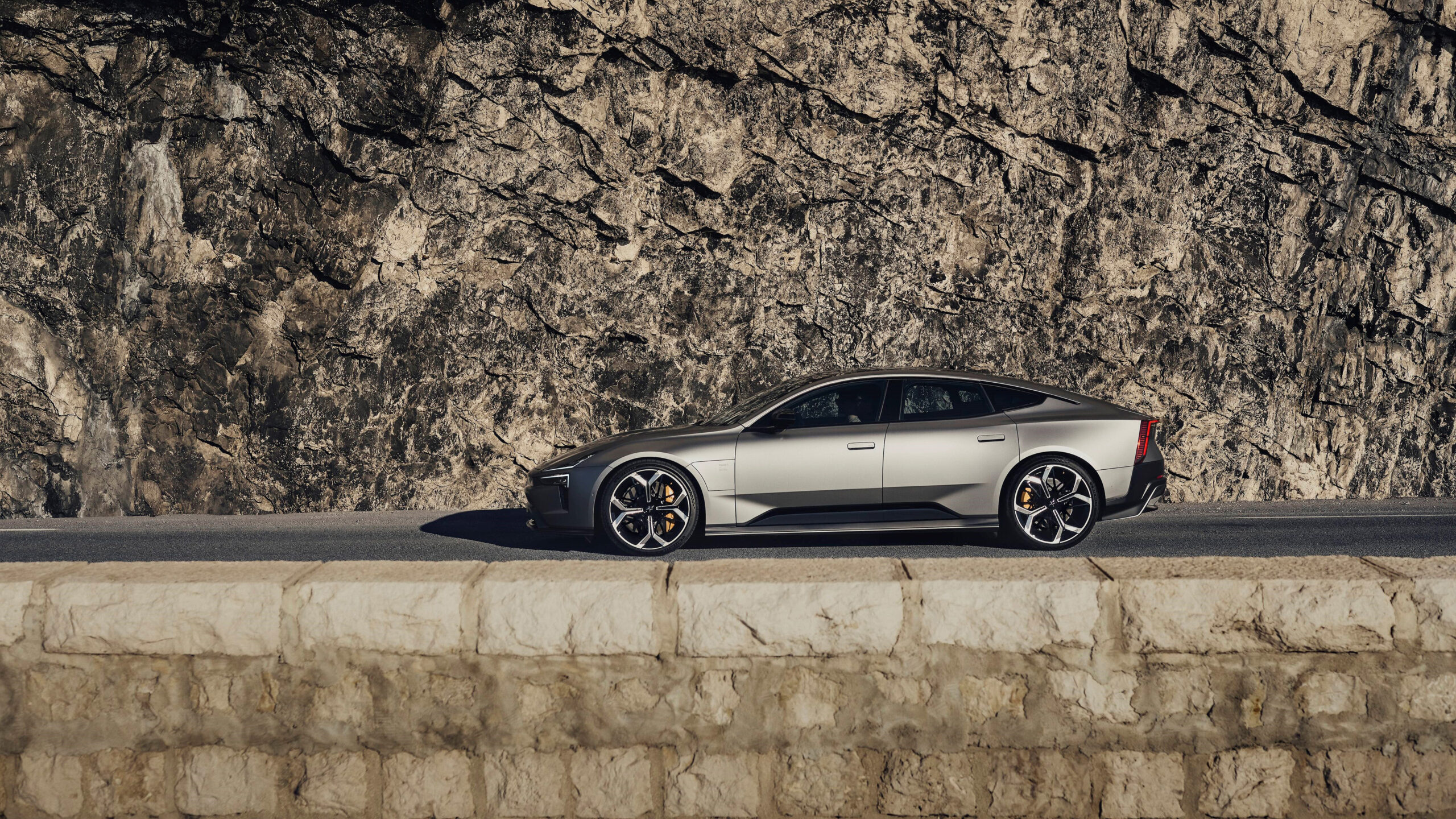 693250 20250908 Polestar 5 scaled