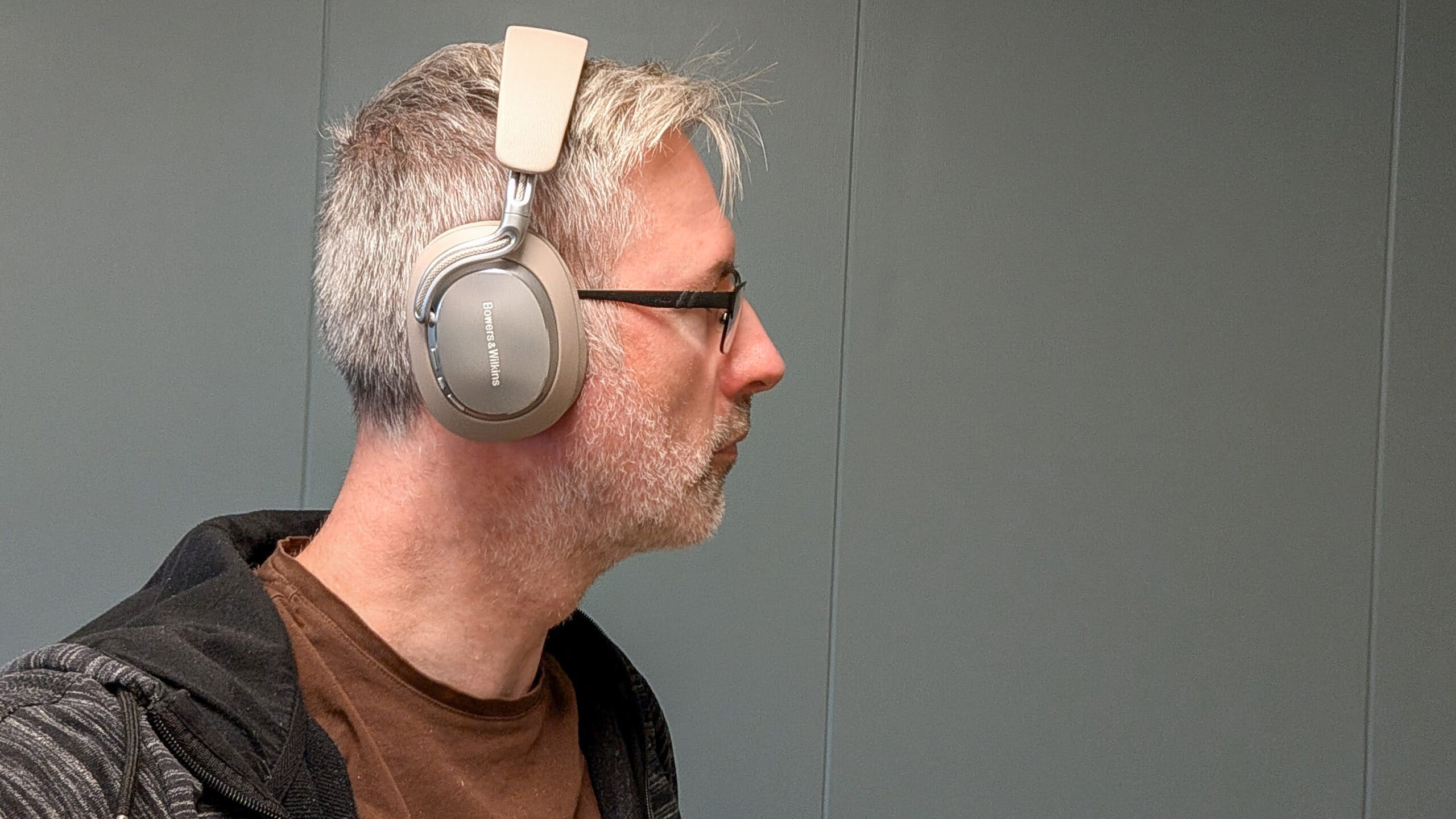 Bowers & Wilkins Px8 S2 Gråbein geirnordby