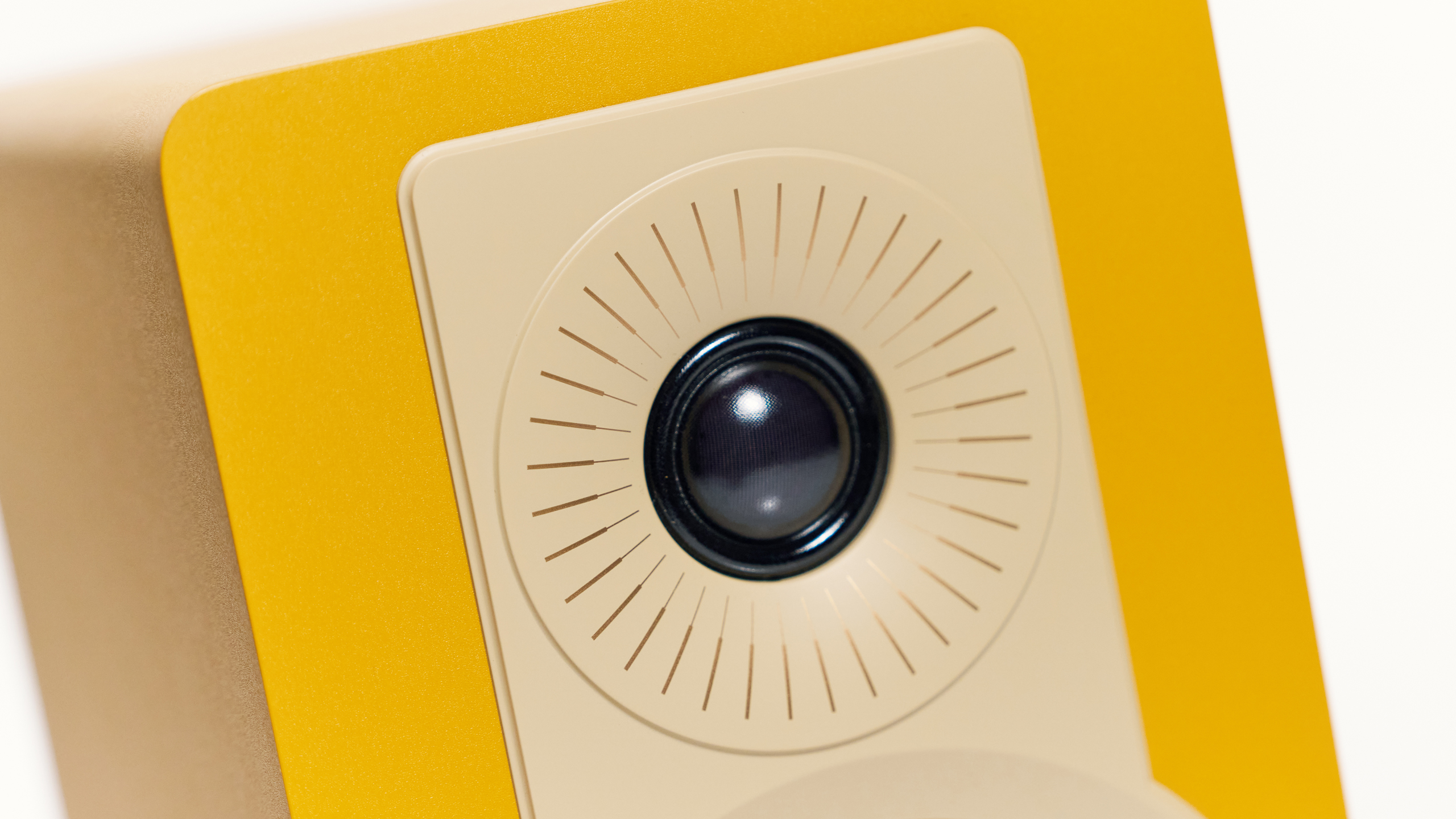 DALI KUPID golden yellow 10