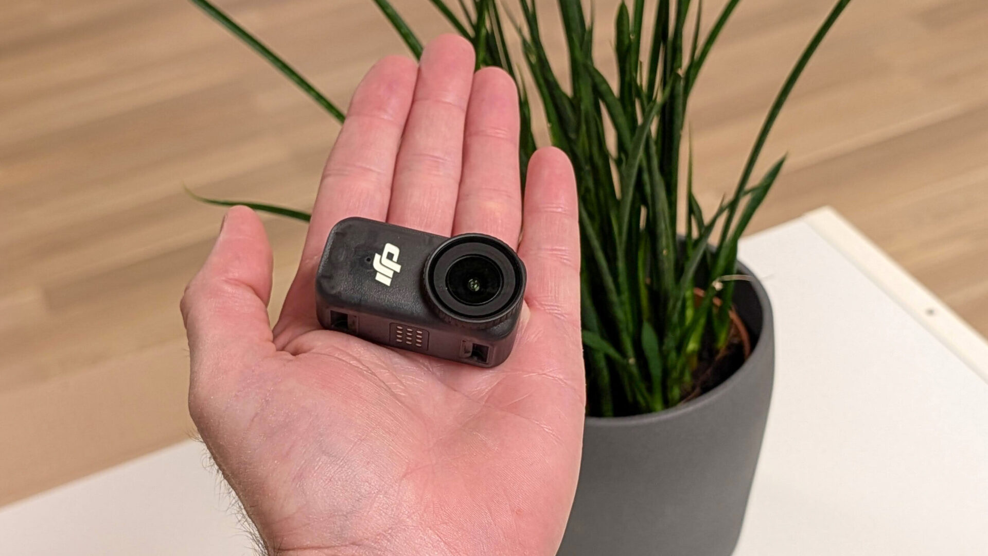 DJI Osmo Nano: Miniature actionkamera