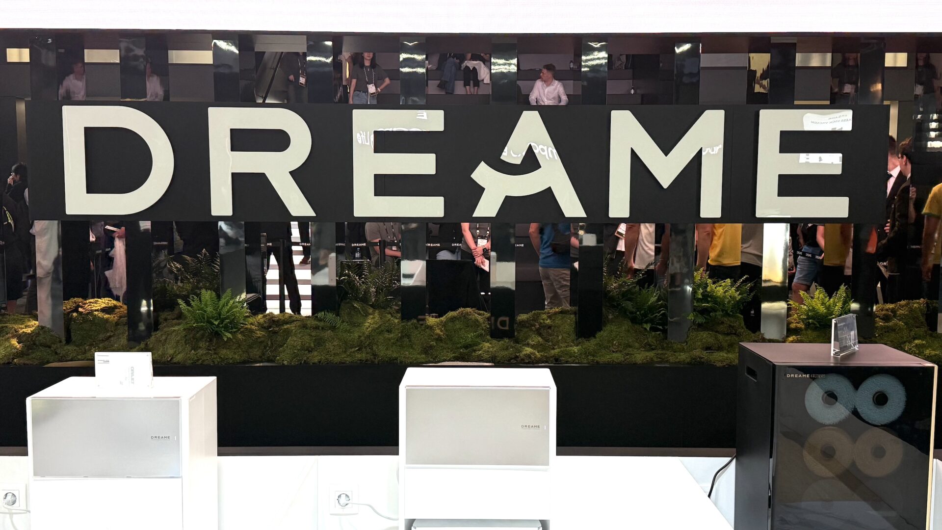 IFA 2025: Dreame lancerer Aqua-robotstøvsugere og actionkamera