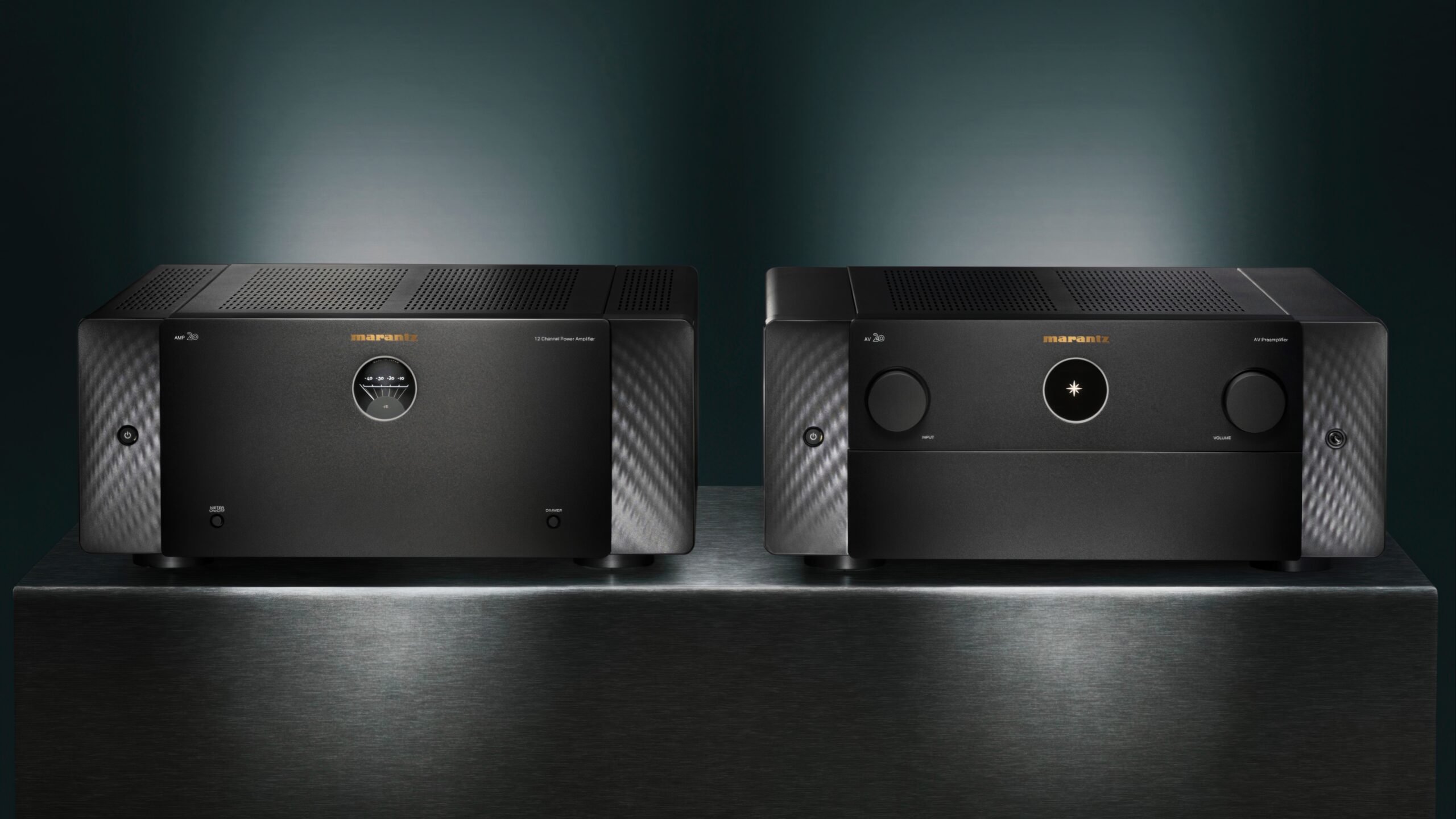 Marantz - AV 20 & AMP 20 - Beauty front 2
