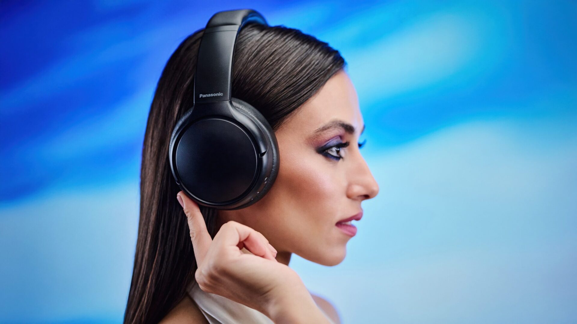 Panasonic RB-M600B lifestyle 4