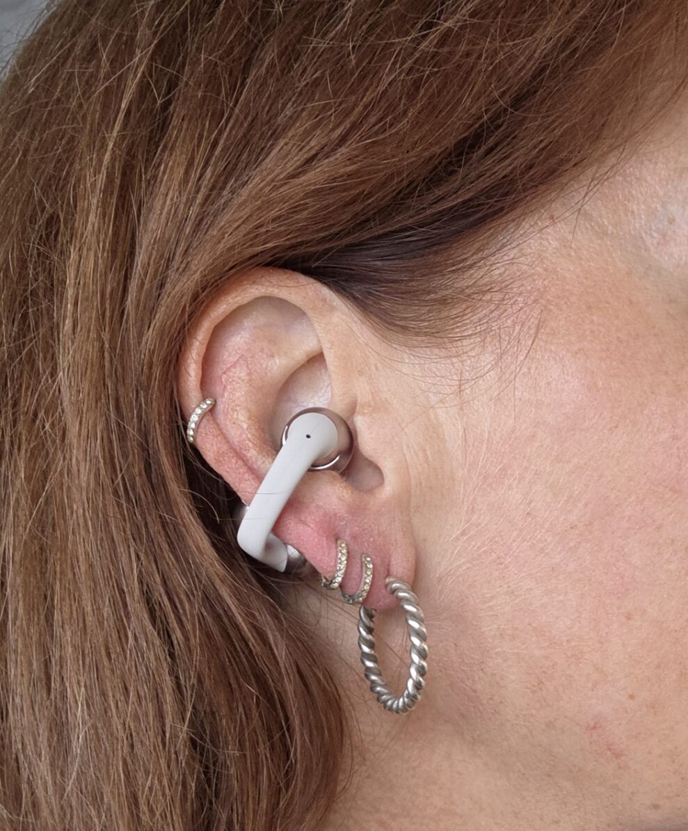 Shokz OpenDots One 2 Shokz OpenDots One i orat