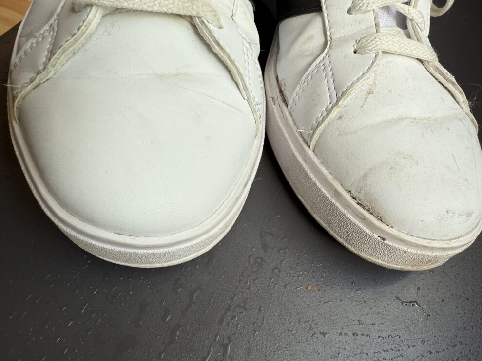 SpotClean-HydroSteam-sneakers-web-scaled