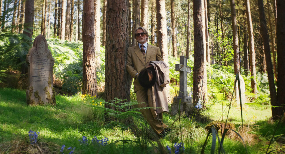 Wake-Up-Dead-Man-A-Knives-Out-Mystery_1-8-scaled