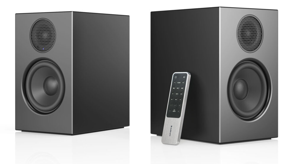 wireless multiroom speaker A28 W black angle1 remote2 airplay2 google cast chromecast AudioPro