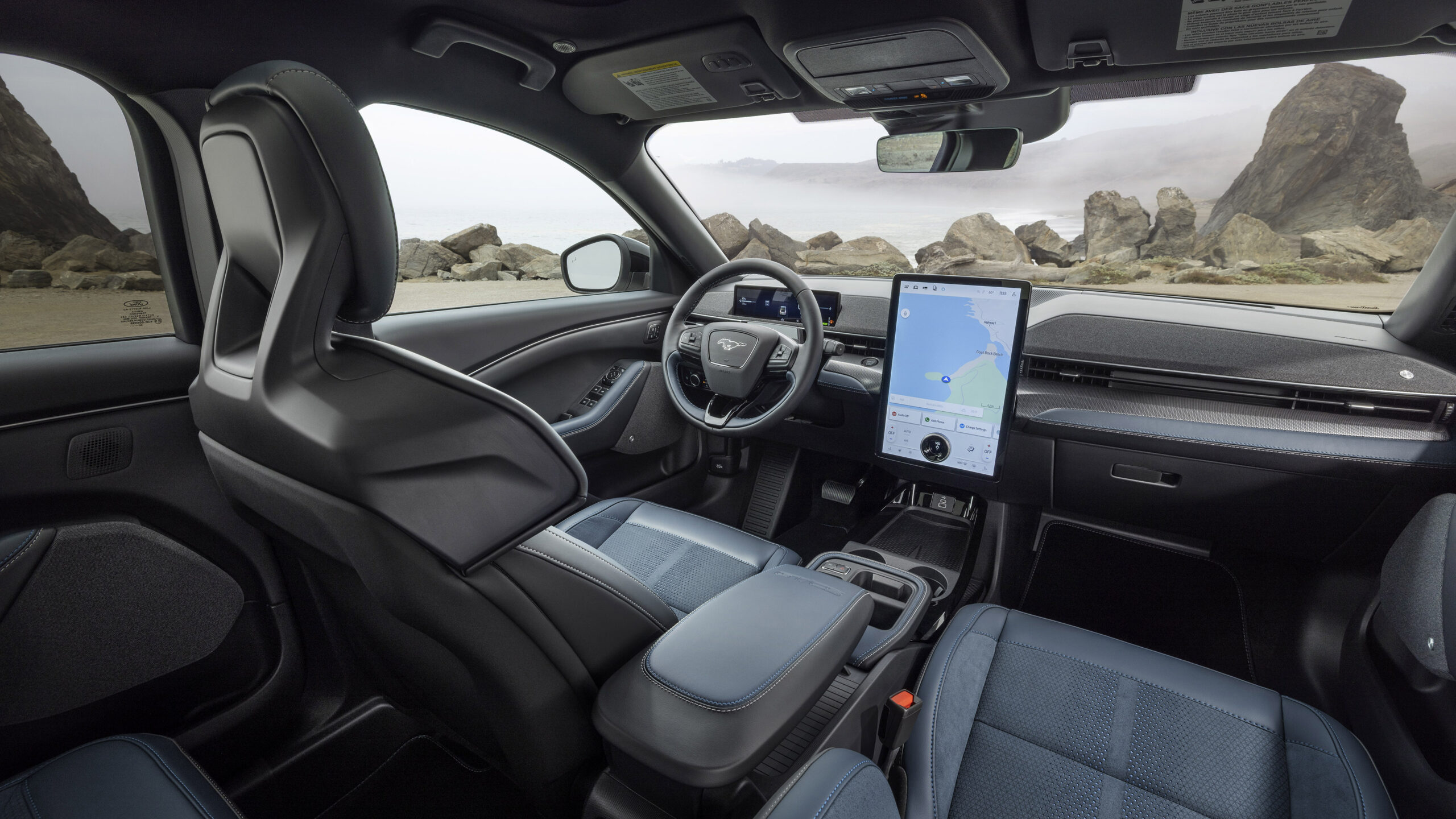 Mustang Mach-E GT California Special: Elektrisk hyldest til 60'erne 3 2026 Mustang Mach-E GT California Special_21