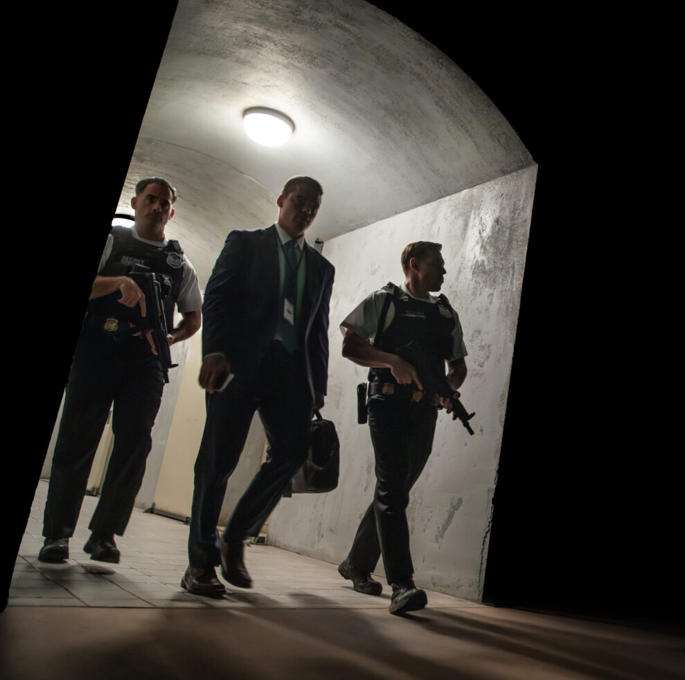 A HOUSE OF DYNAMITE A HOUSE OF DYNAMITE