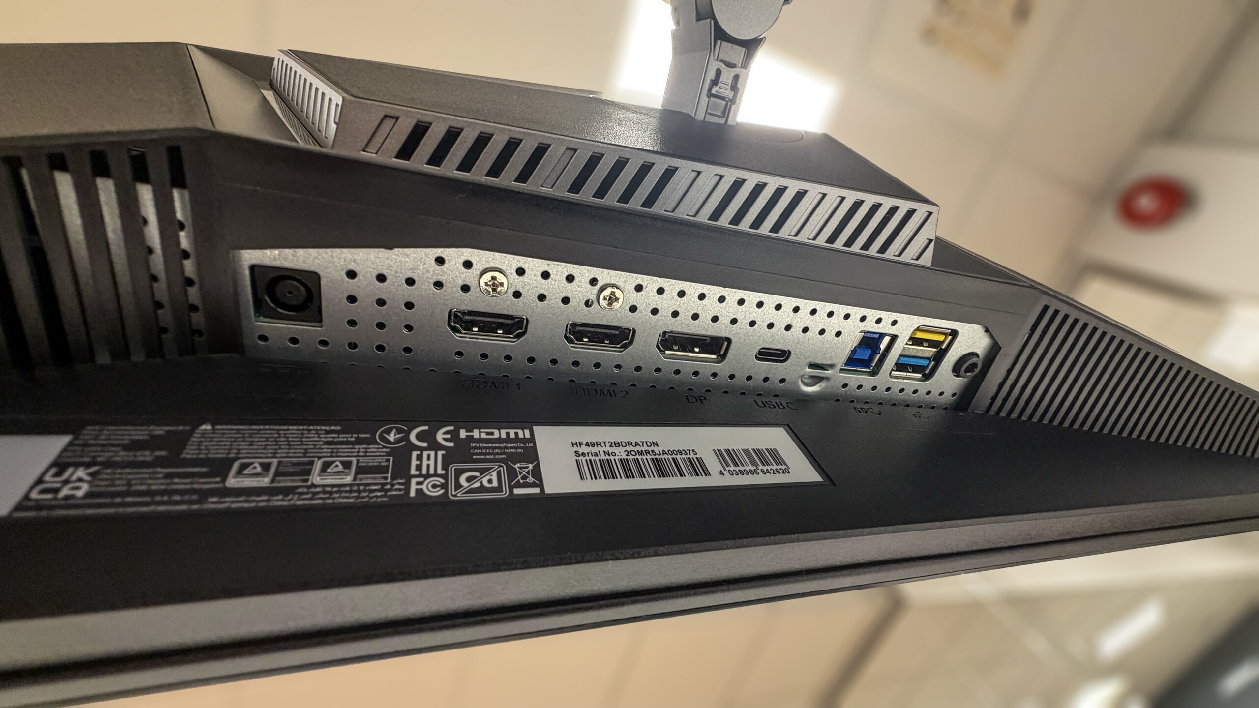 AOC AG276UZD - connections - geirnordby