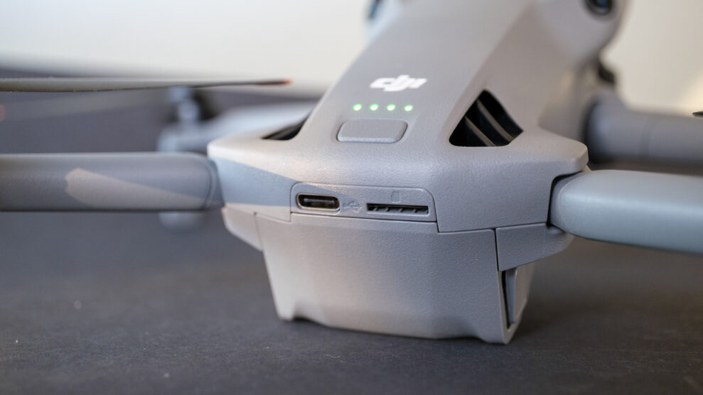 DJI Mini 5 Pro Fly More Combo 3 DJI Mini 5 Pro USB SD