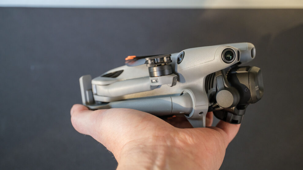 DJI Mini 5 Pro Fly More Combo 1 DJI Mini 5 Pro hands