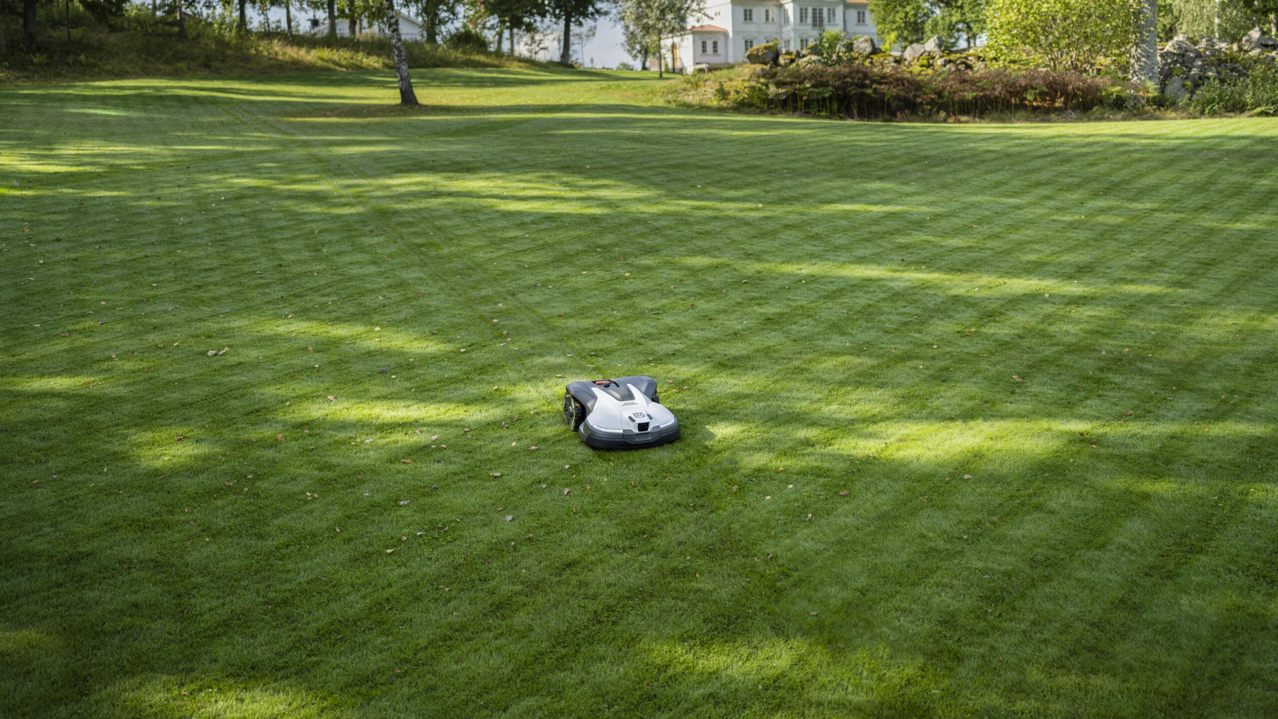 Husqvarna Automower 430V / 450V. (Foto: Husqvarna) Husqvarna Automower 430V / 450V. (Foto: Husqvarna)