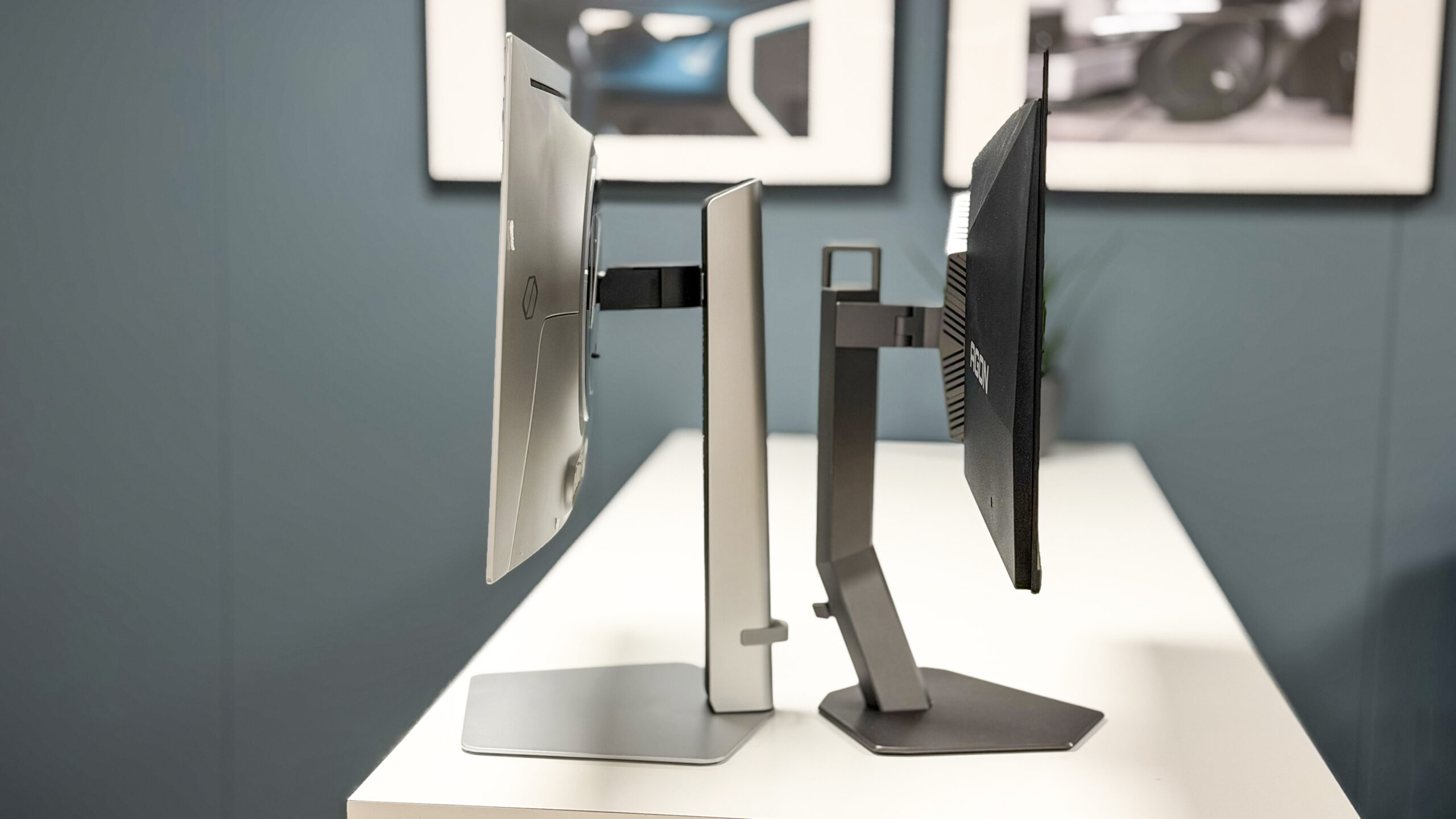 To 27" 4K QD-OLED gamingskærme 2 Samsung G81SF 27 vs AOC AGON Pro AG276UZD Profile geirnordby