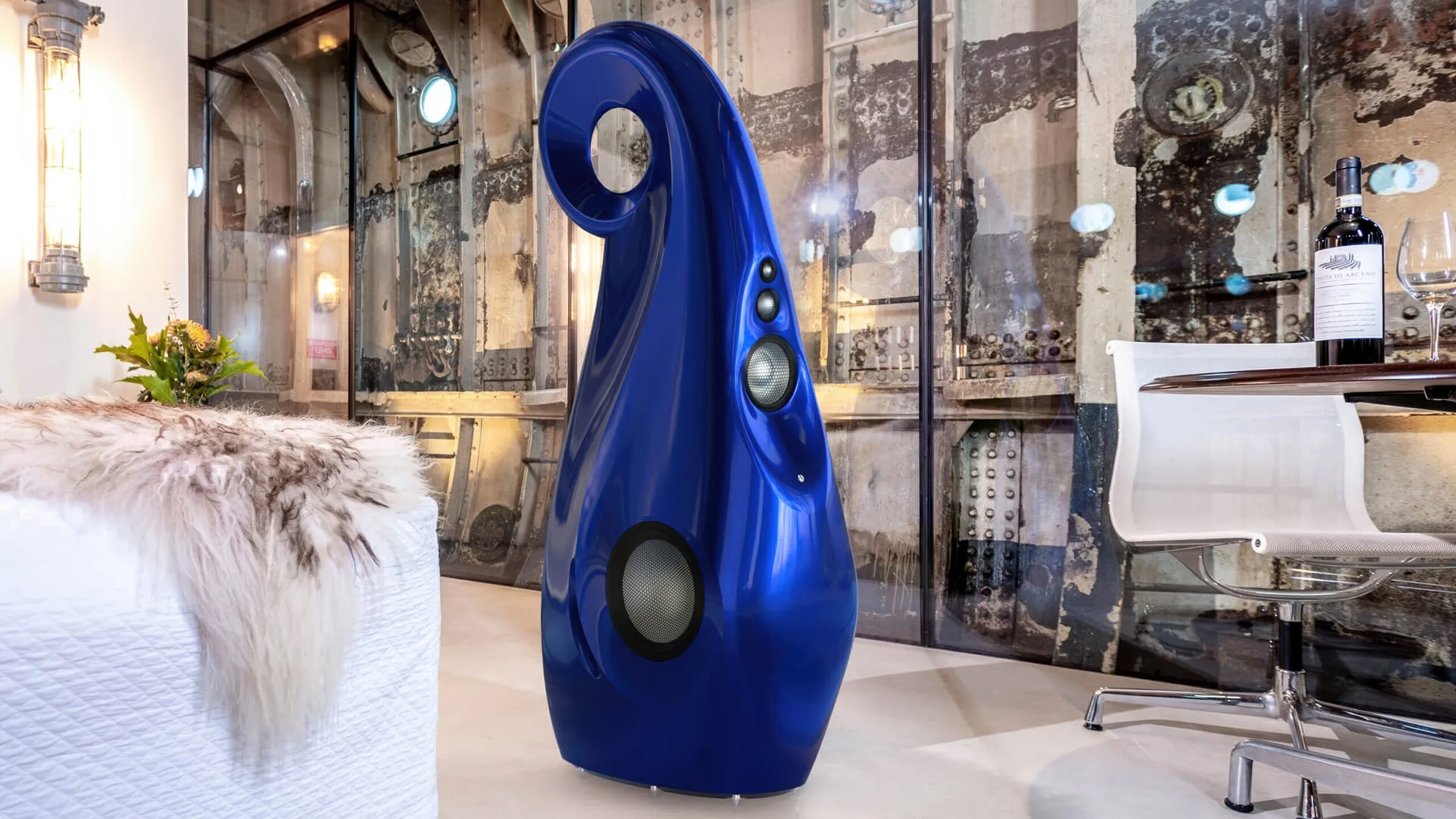 Vivid Audio Giya Cu: Cu står for kobber 3 Vivid Audio G1-Cu-Blue-Ferry