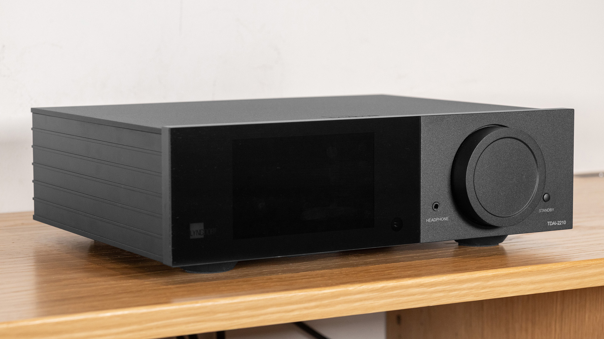 Lyngdorf TDAI-2210 5 Lyngdorf TDAI-2210