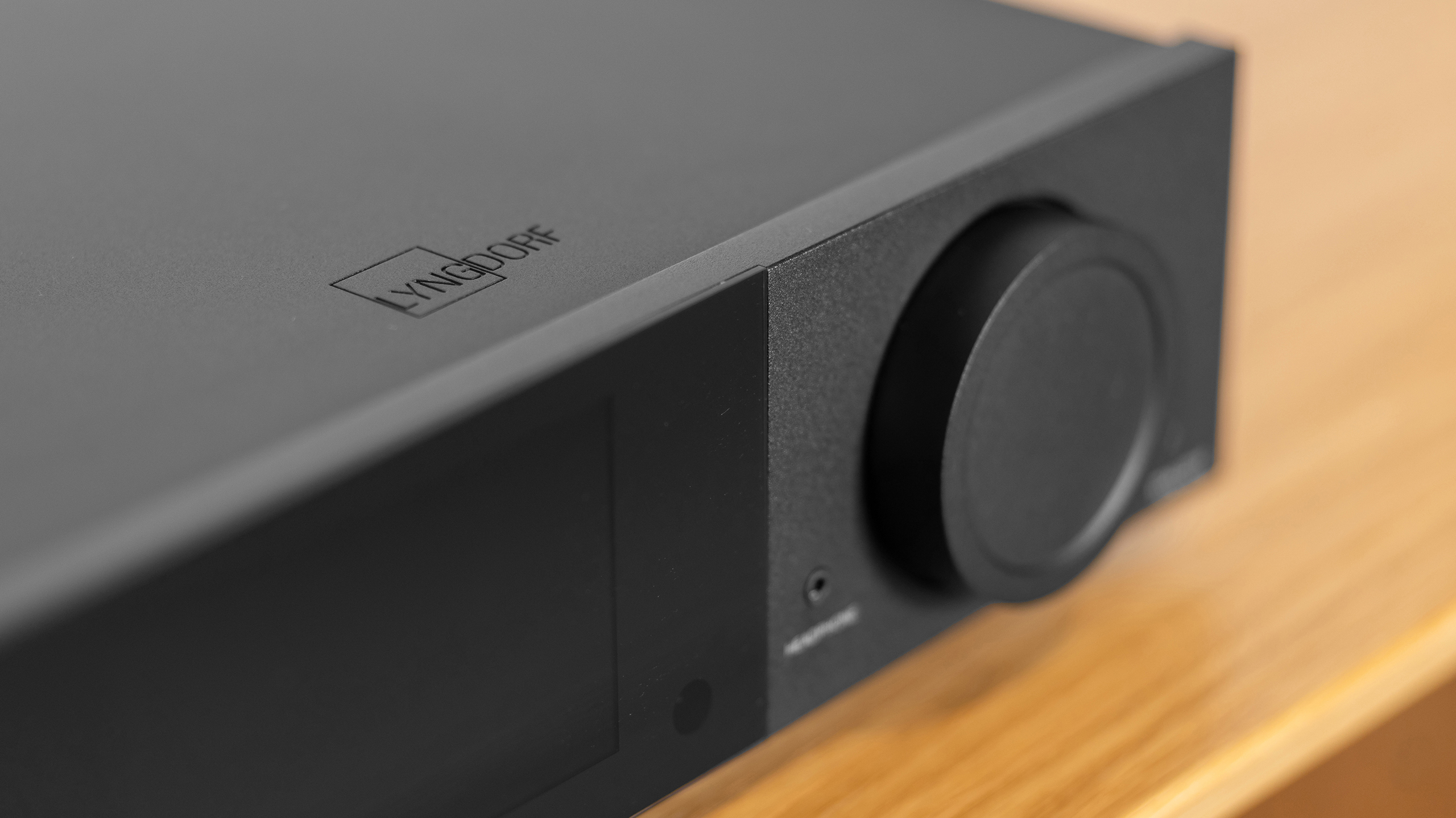 Lyngdorf TDAI-2210 7 Lyngdorf TDAI-2210